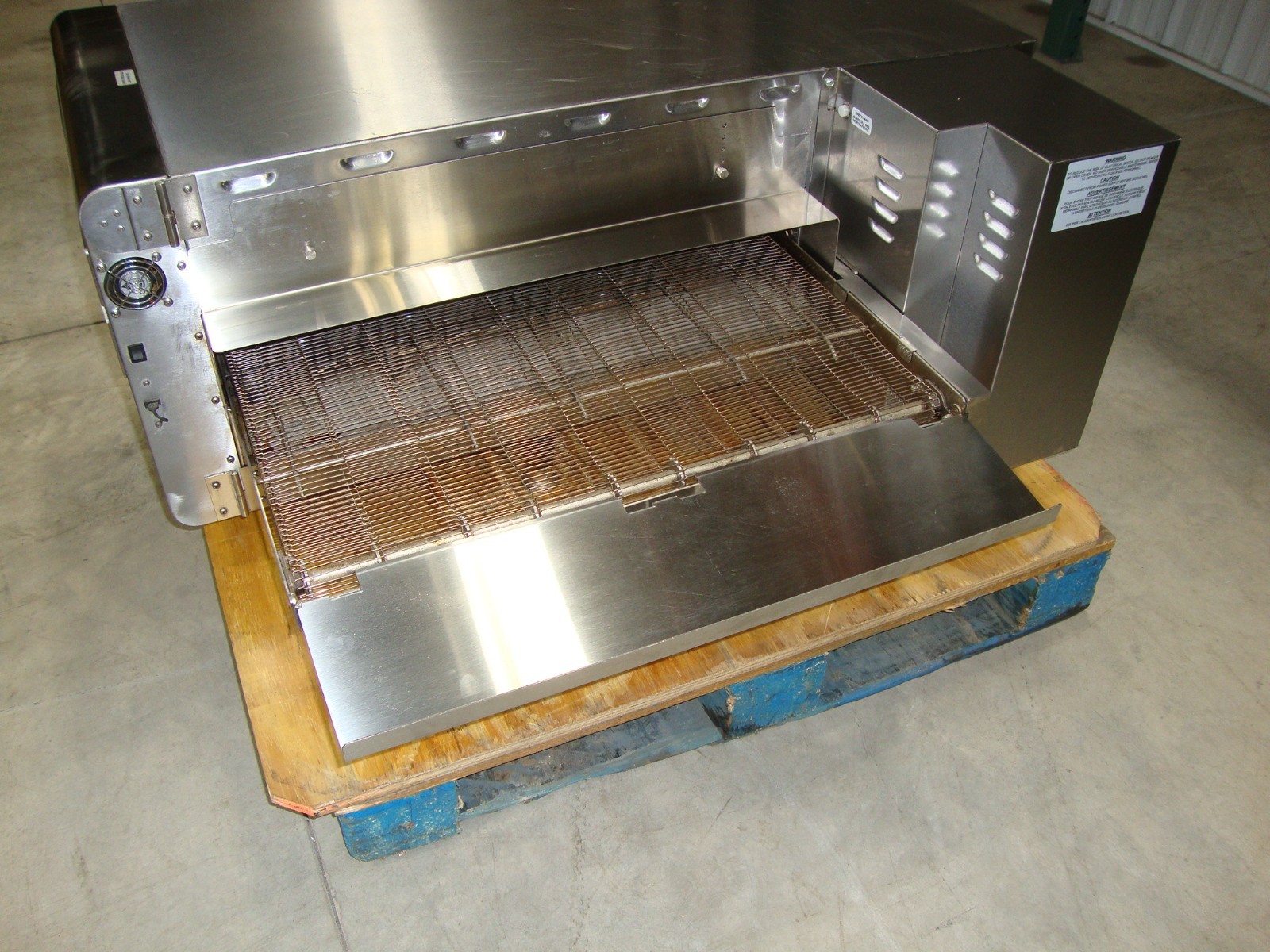 Ovention C2600 Ventless 26″ Electric Countertop Conveyor Pizza Oven
