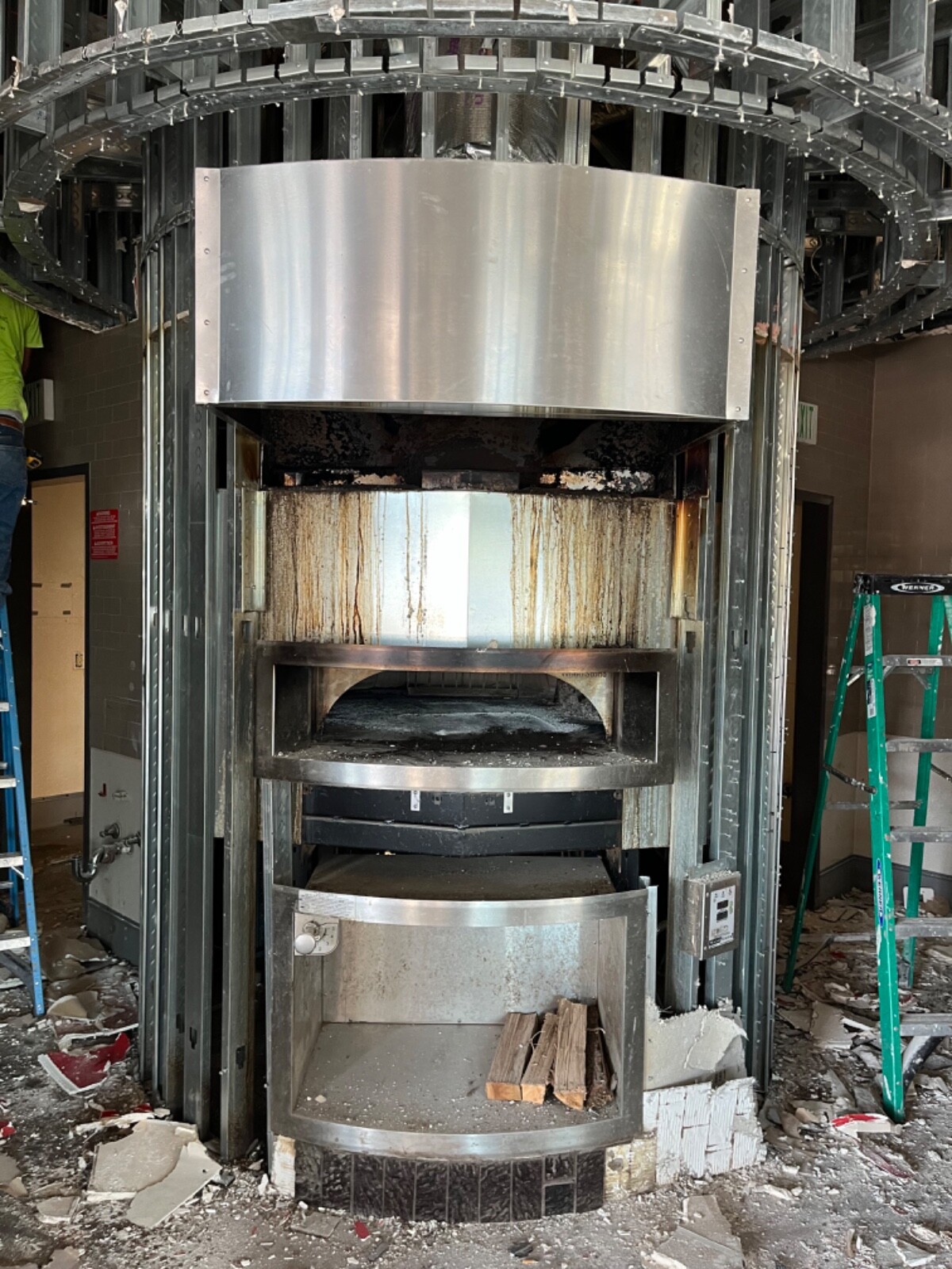 Wood Stone 5′ Mt Adams Gas-Fired Brick Pizza Oven Stone Hearth WS-MS-5-RFG-IR-NG