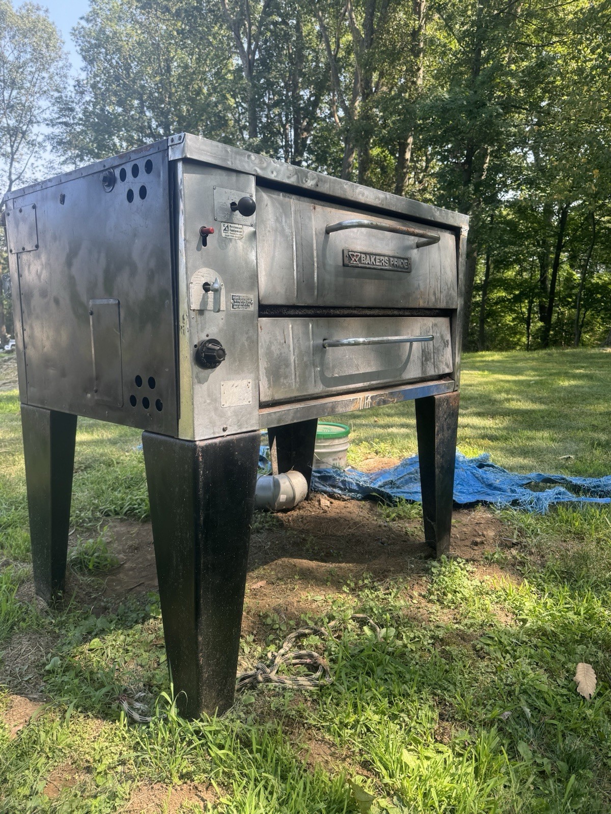 Bakers Pride Y-600 Natural Gas Single Pizza Deck Oven