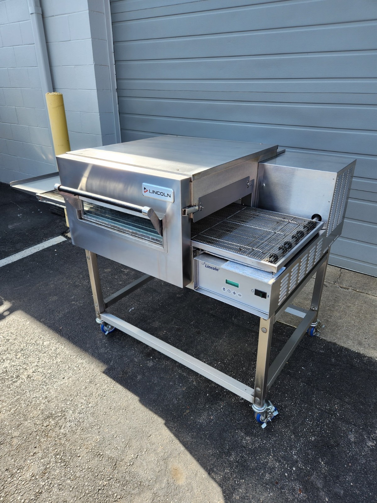 Lincoln Impinger 1116 Single Stack Gas Fired Conveyor Pizza Oven