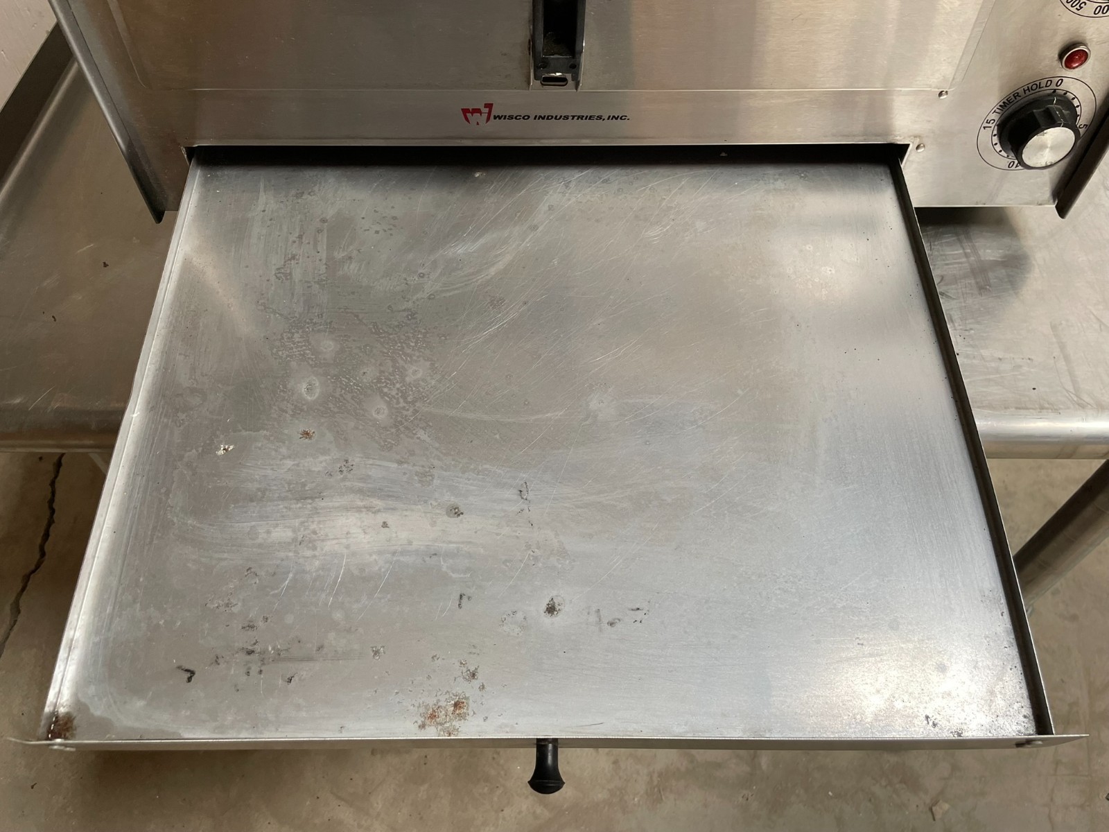 Wisco 560E Countertop Electric Pizza Oven