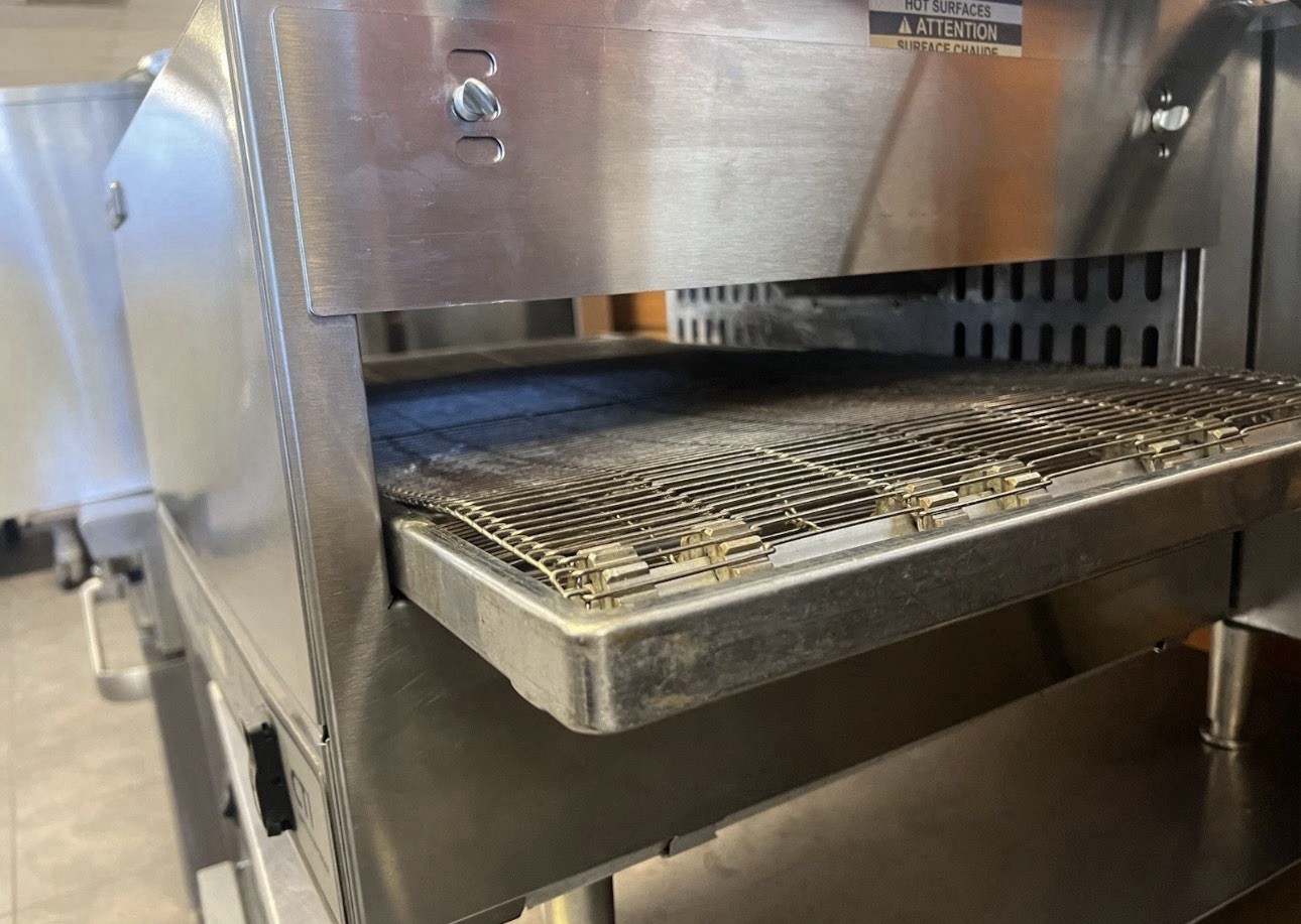 Lincoln V2500 31″ Electric Countertop Ventless Impinger Conveyor Oven 208-240V