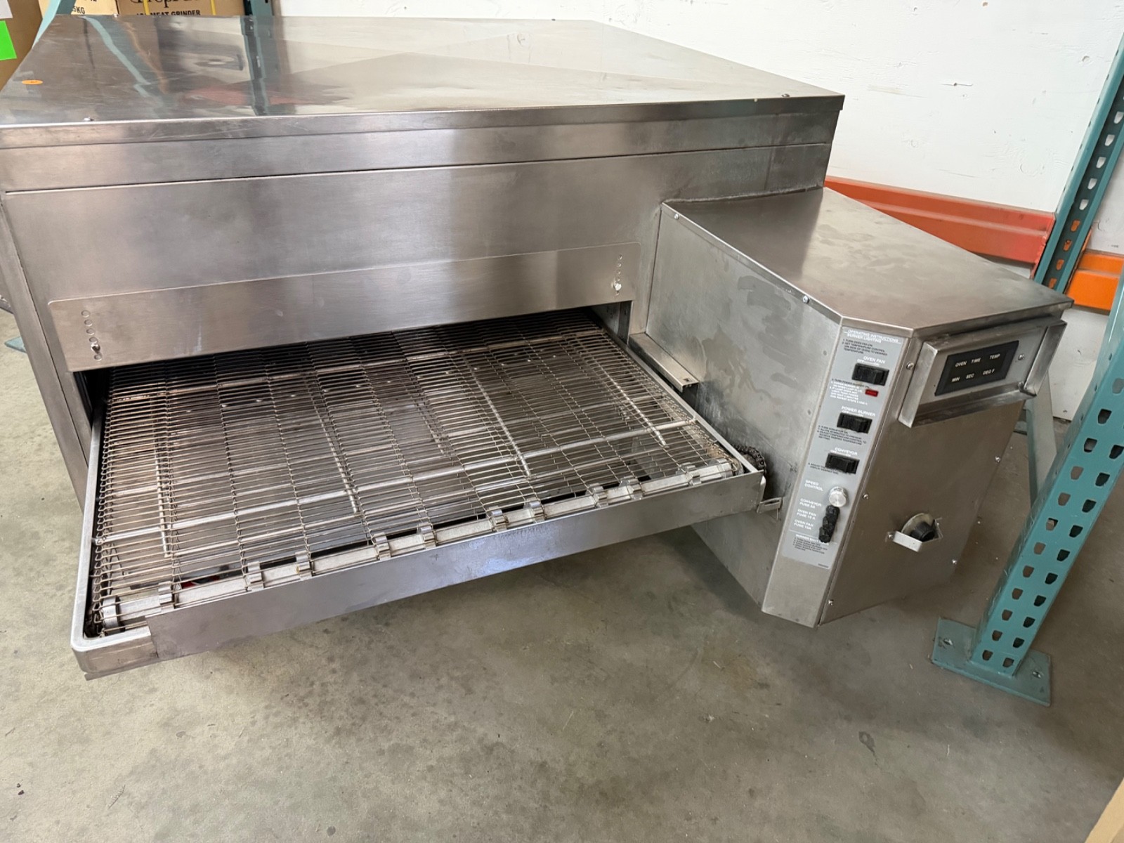 Lincoln 1000 natural gas single deck conveyor pizza oven – FREE SHIPPING!
