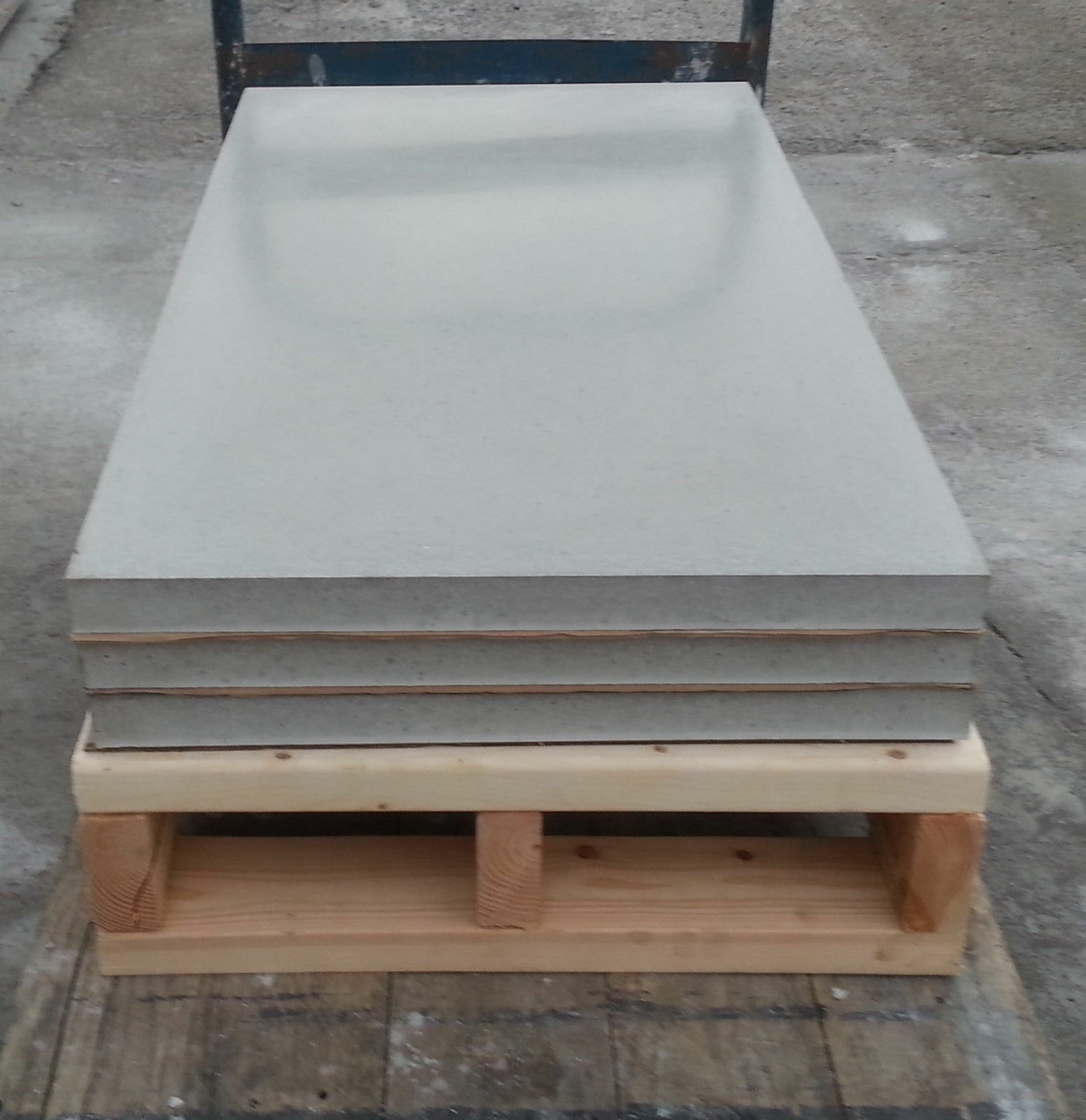 ONE NSF BAKING STONE BLODGETT MODEL # 999/1000 PIZZA OVEN SIZE 23-3/4X35-3/4X1.5