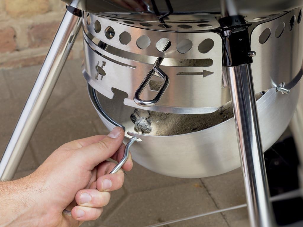 Weber Master-Touch Charcoal Grill, 22-Inch, Black – Premium Outdoor BBQ Grill