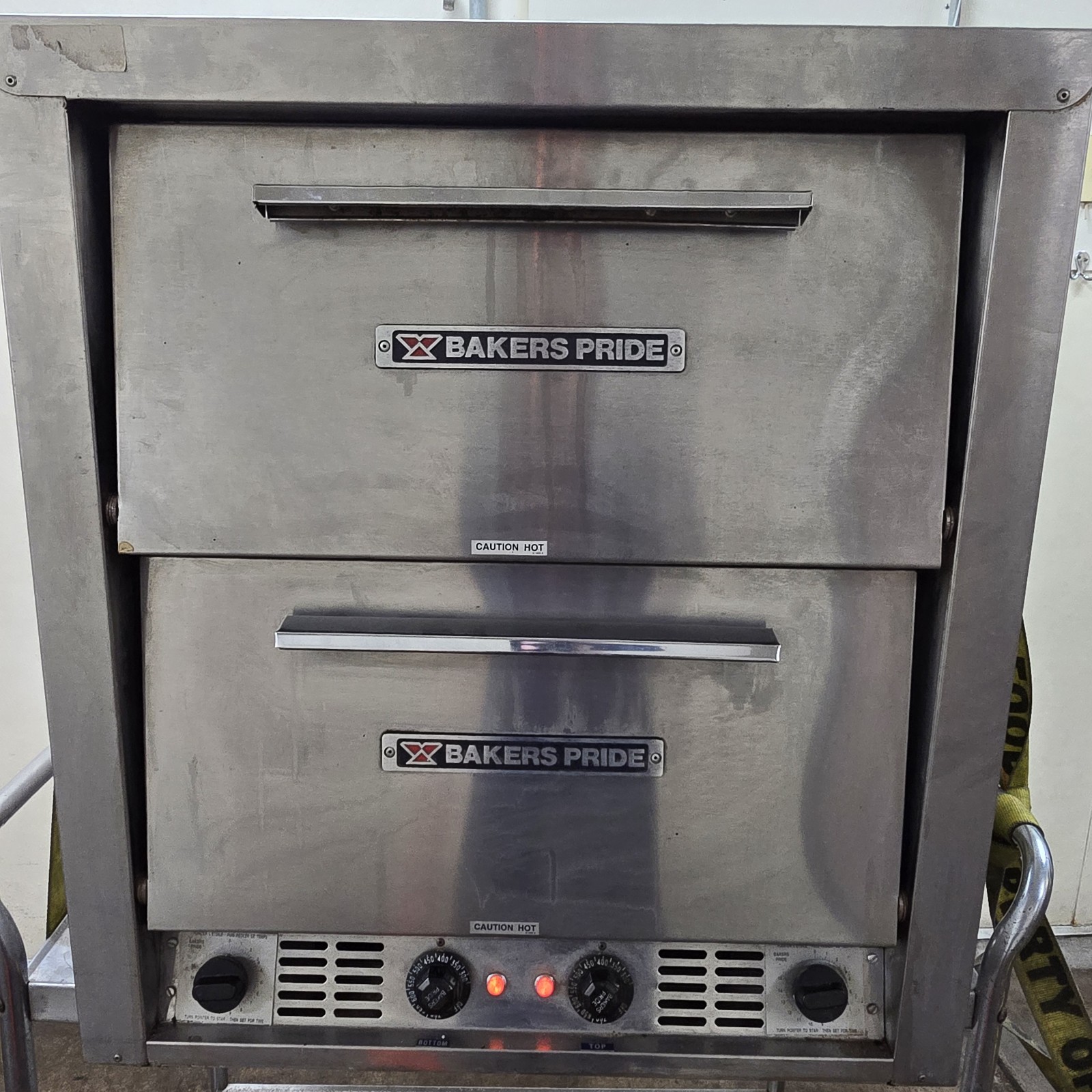 Pizza/Pretzel Stone Deck Oven Bakers Pride P44S 208/240V 3ph TESTED