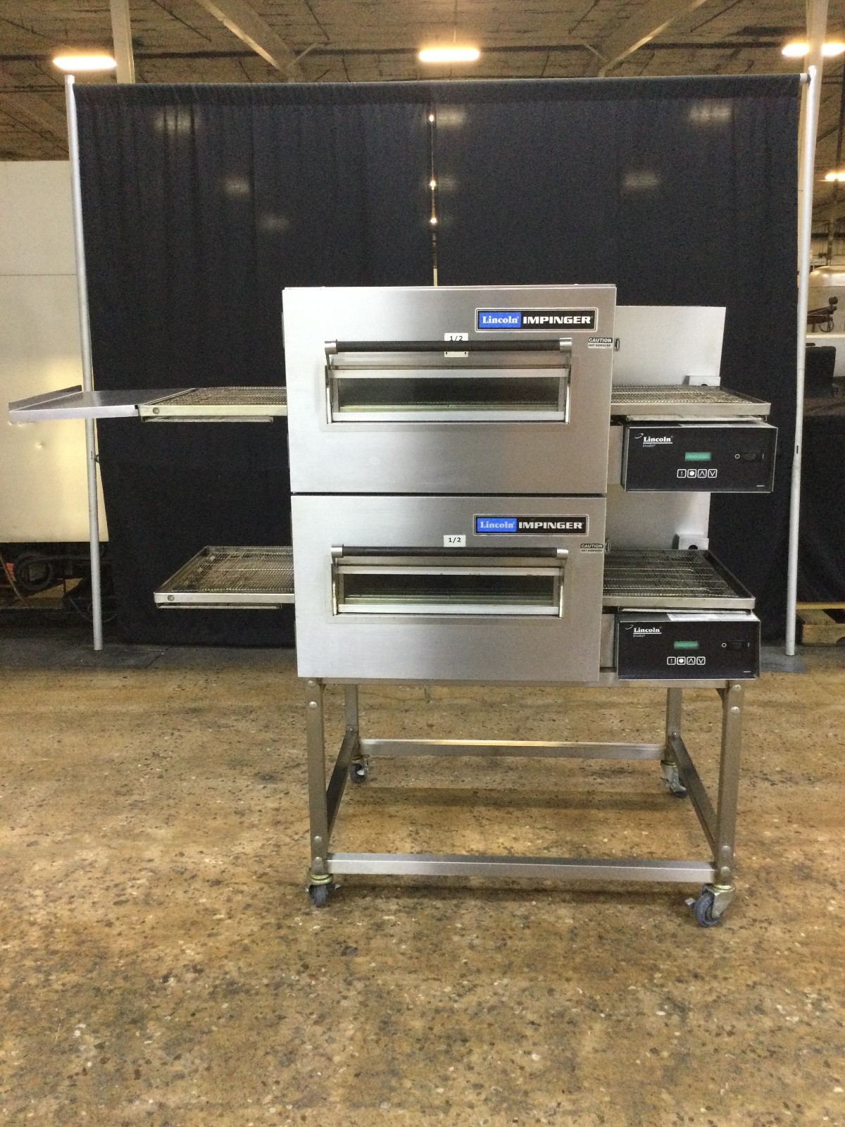 Lincoln Impinger 1116-080-A Gas Double Stack Conveyor Pizza Oven With Stand