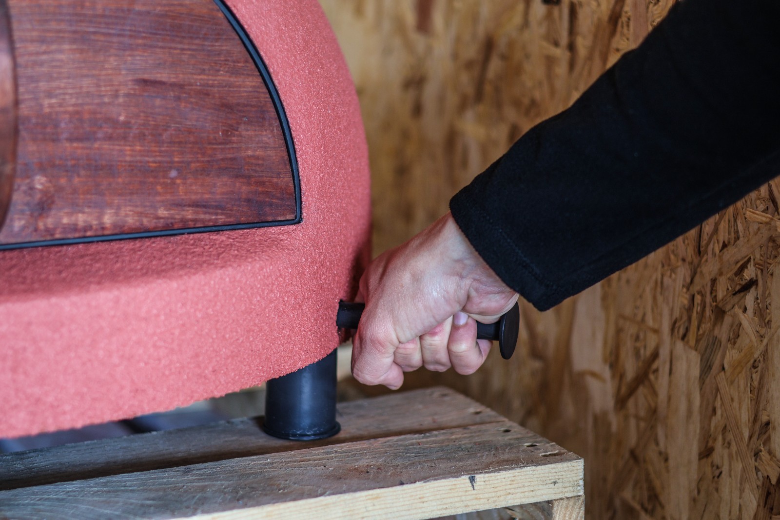 Clay Pizza Oven 28″ Wood Fired handmade in Portugal 220lbs Grey, Black or Red