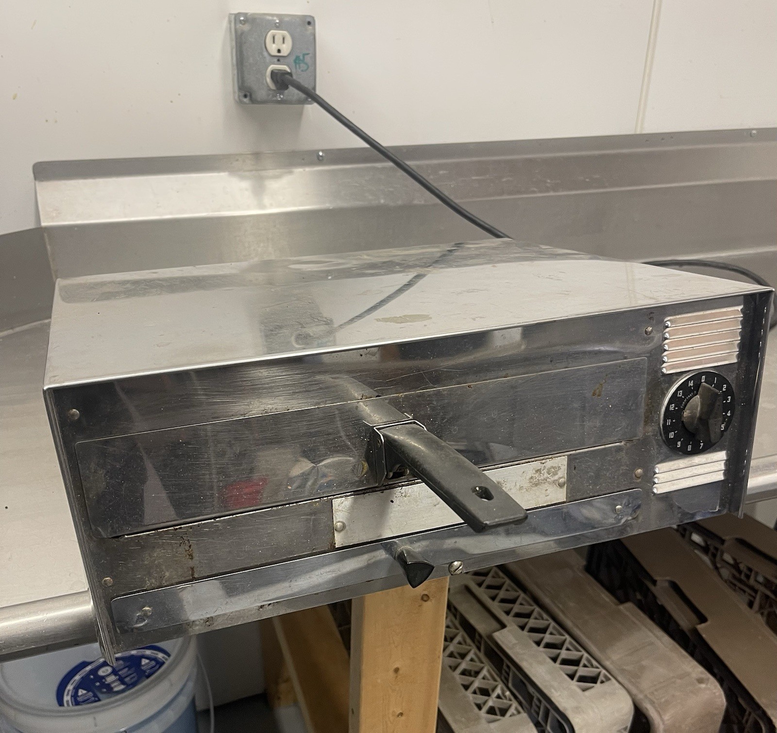 Wisco Pizza Pal Red Baron Commercial Countertop Pizza Oven Tested & Working
