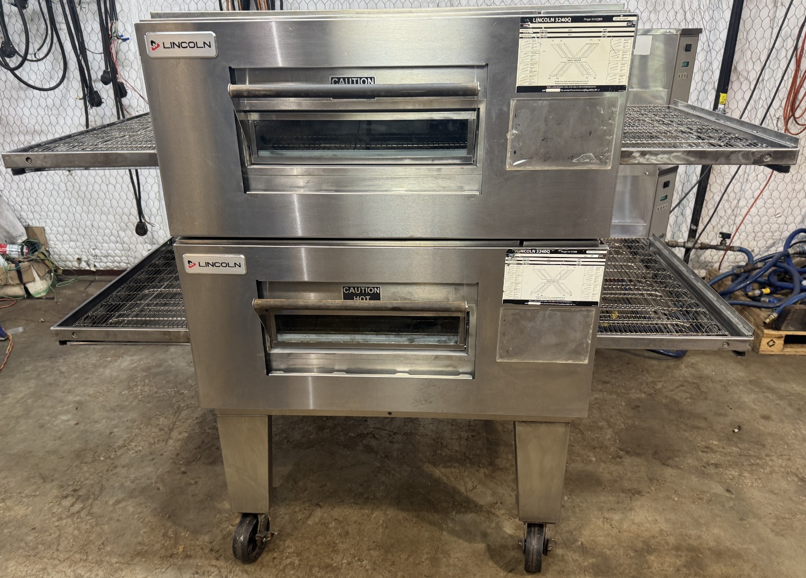 Lincoln Impinger 1600 gas Double Stack Conveyor Pizza Ovens ..Video