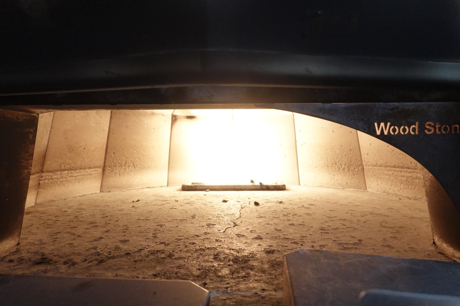 WOODSTONE NATURAL GAS MT. ADAMS 5” STONE HEARTH PIZZA OVEN MODEL WS-MS-5-RFG-NG