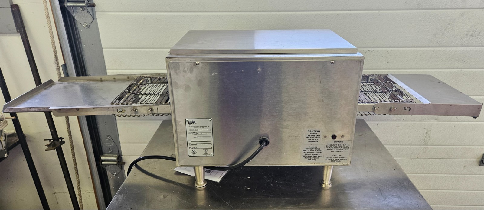 Star 210HX 10″ Miniveyor Multi-Purpose Radiant Conveyor Pizza Oven