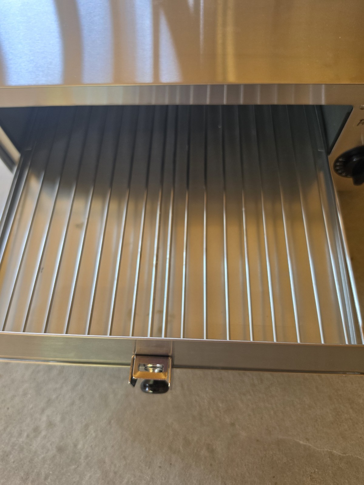 Professional Electric Pizza Oven for Home & Commercial Use – 12-Inch Capacity