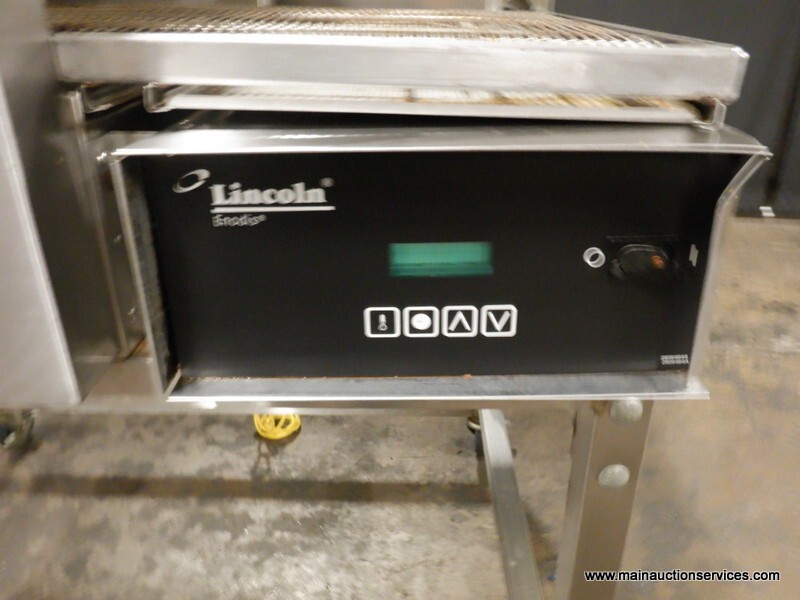 Lincoln Impinger 1116-080-A, Gas Conveyor Pizza Oven With Casters