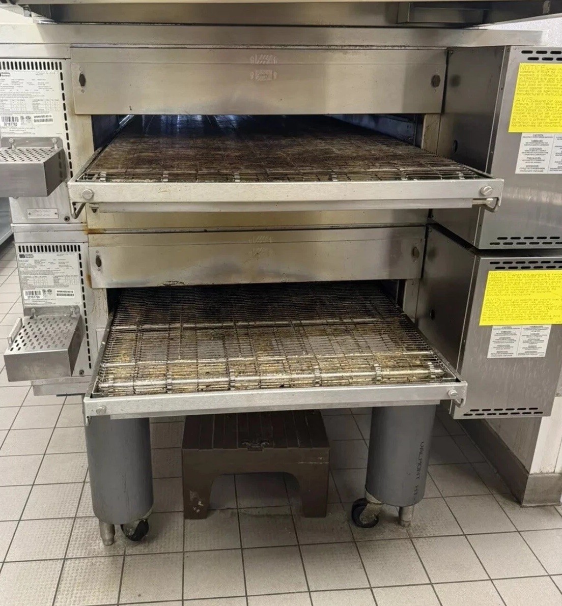 2016 MIDDLEBY MARSHALL PS670G Touch Scree 32″ Double Conveyor Pizza Oven W/Hood