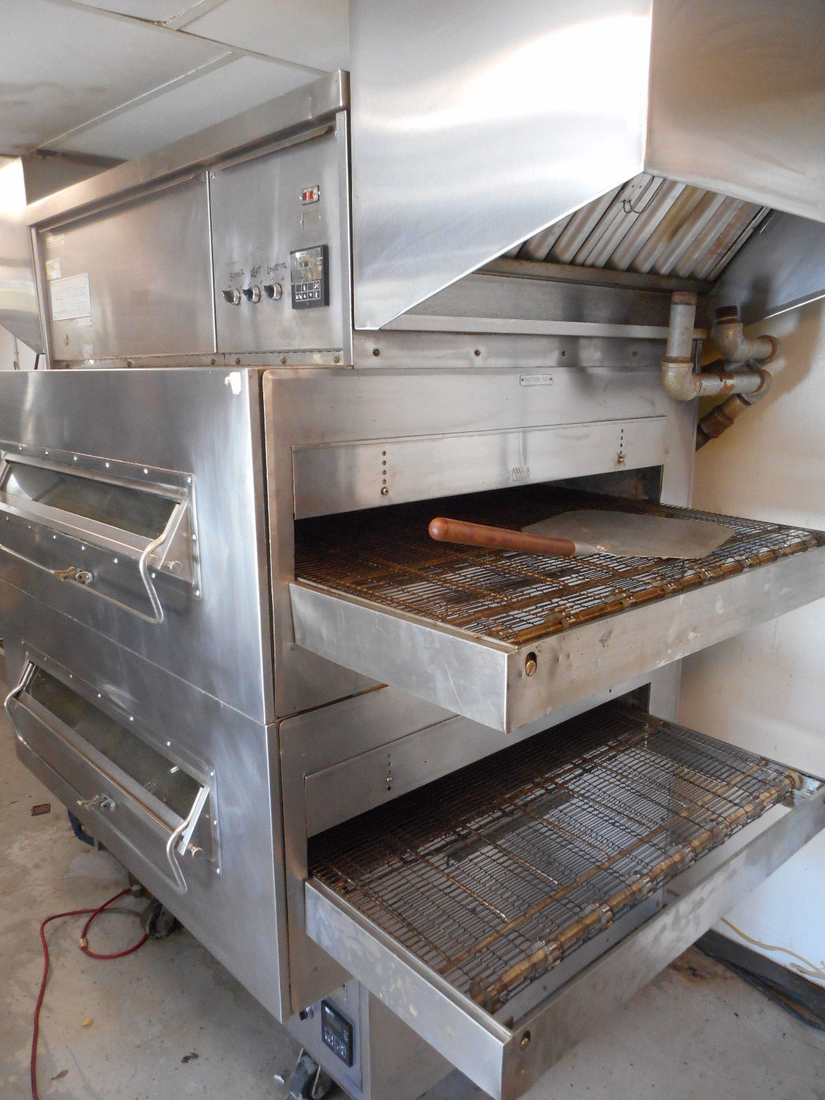Complete Pizza Shop with Middleby Marshall Double Gas Conveyor Oven, PS 360, 40″