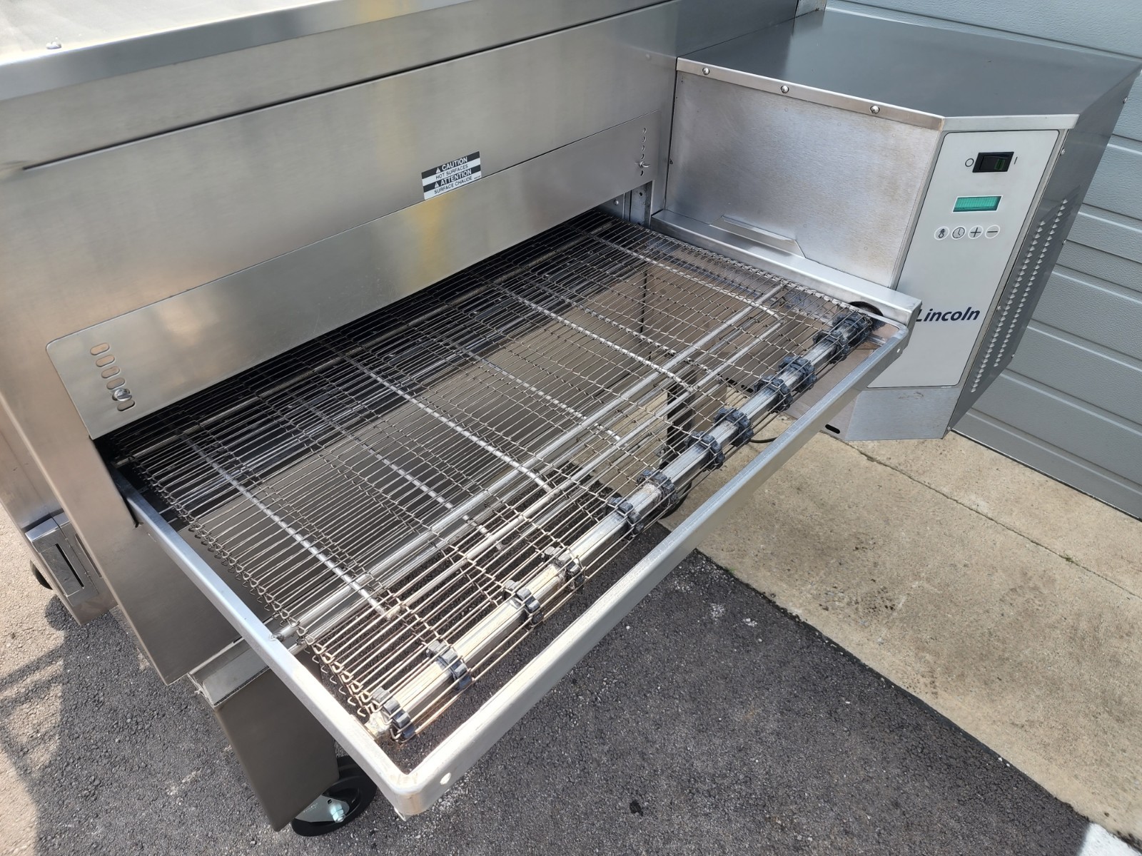 Lincoln Impinger 1450 Single Deck Gas Fired Conveyor Pizza Oven 32″