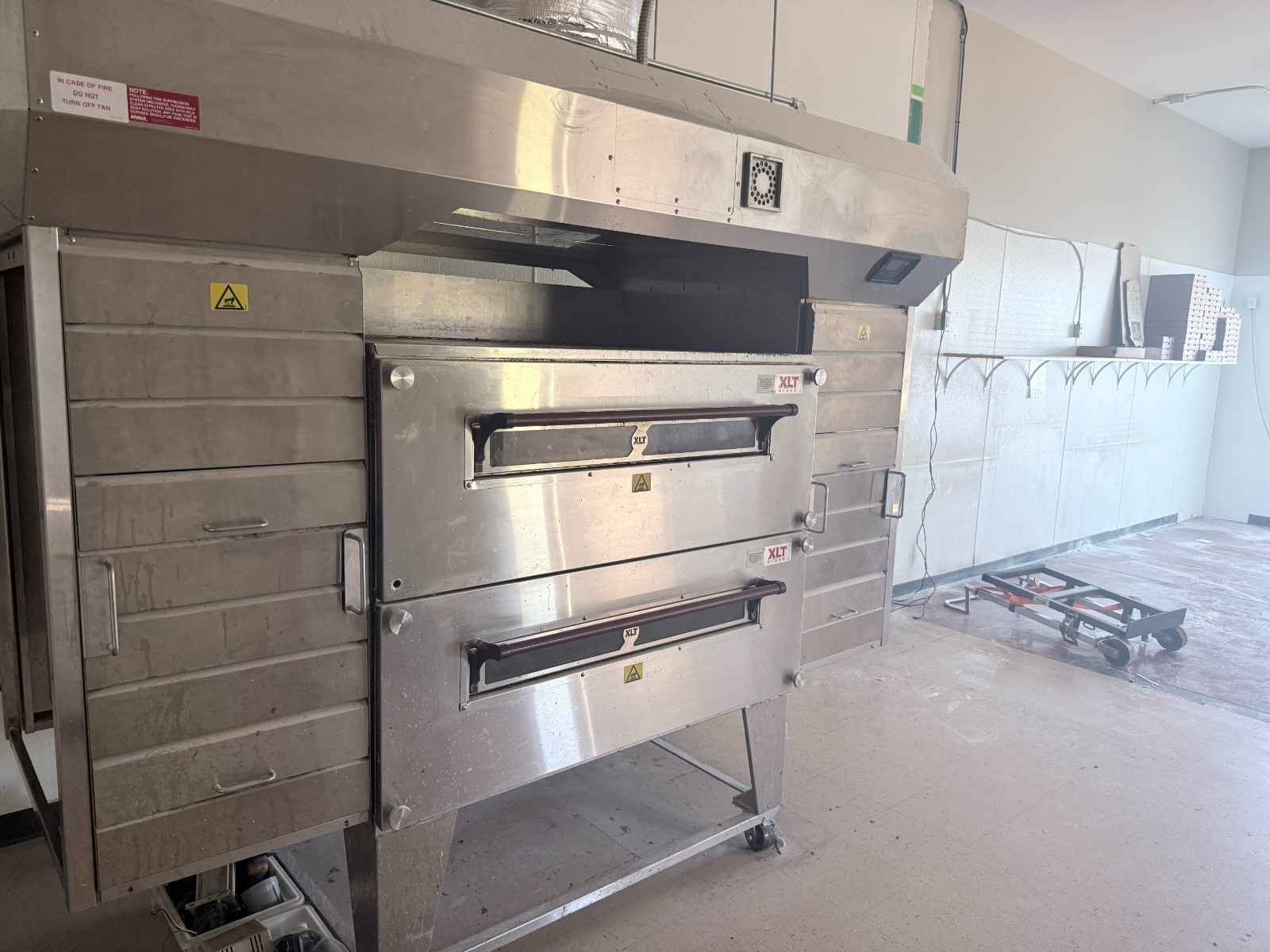 Pizza Oven Conveyor 2018 XLT 3255 Double Stack with hood Nat Gas Tested