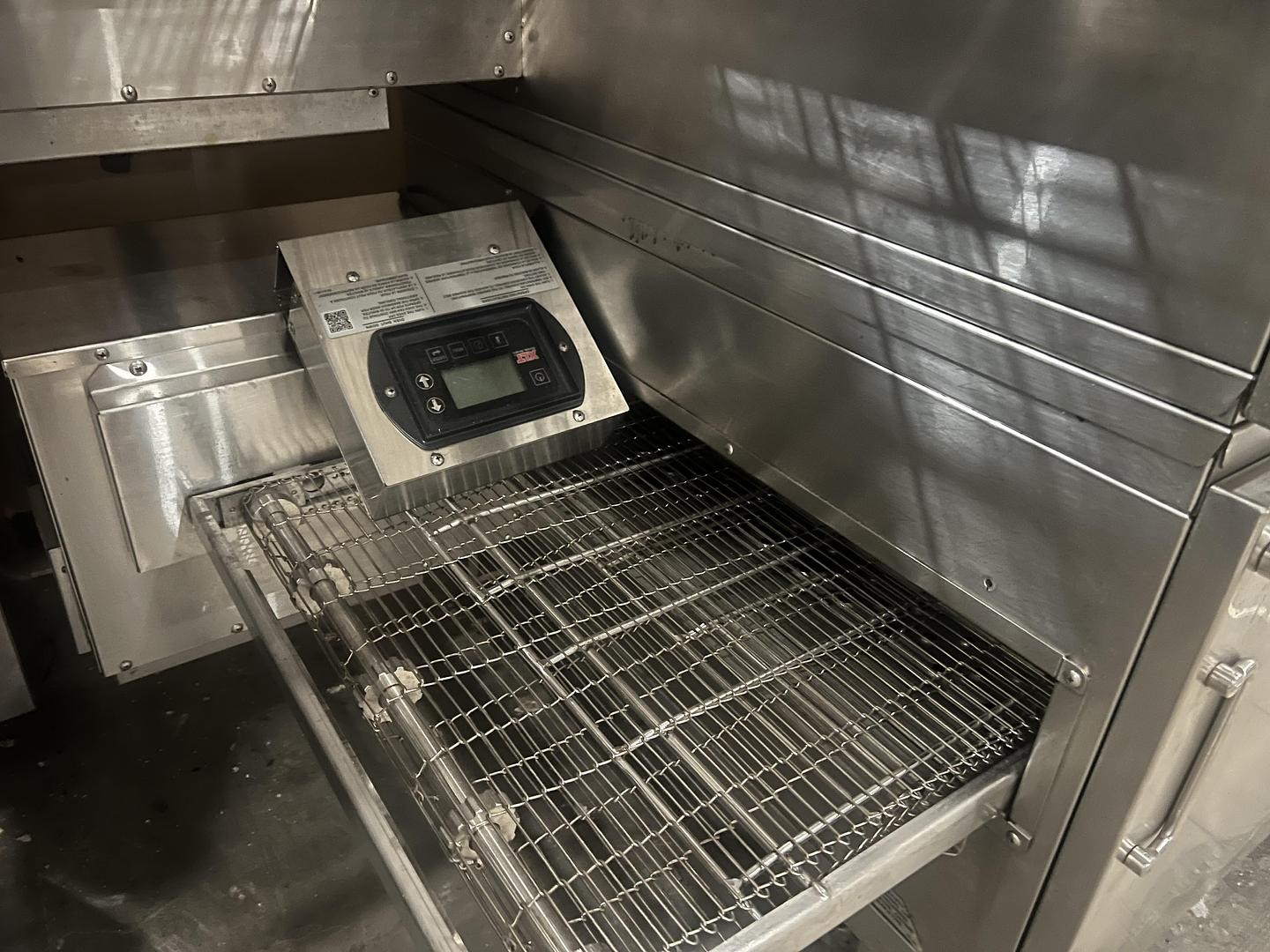 XLT Double Stack Conveyor Pizza Oven – Commercial Conveyor Oven – Working