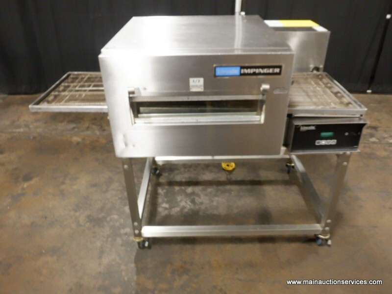 Lincoln Impinger 1116-080-A, Gas Conveyor Pizza Oven With Casters