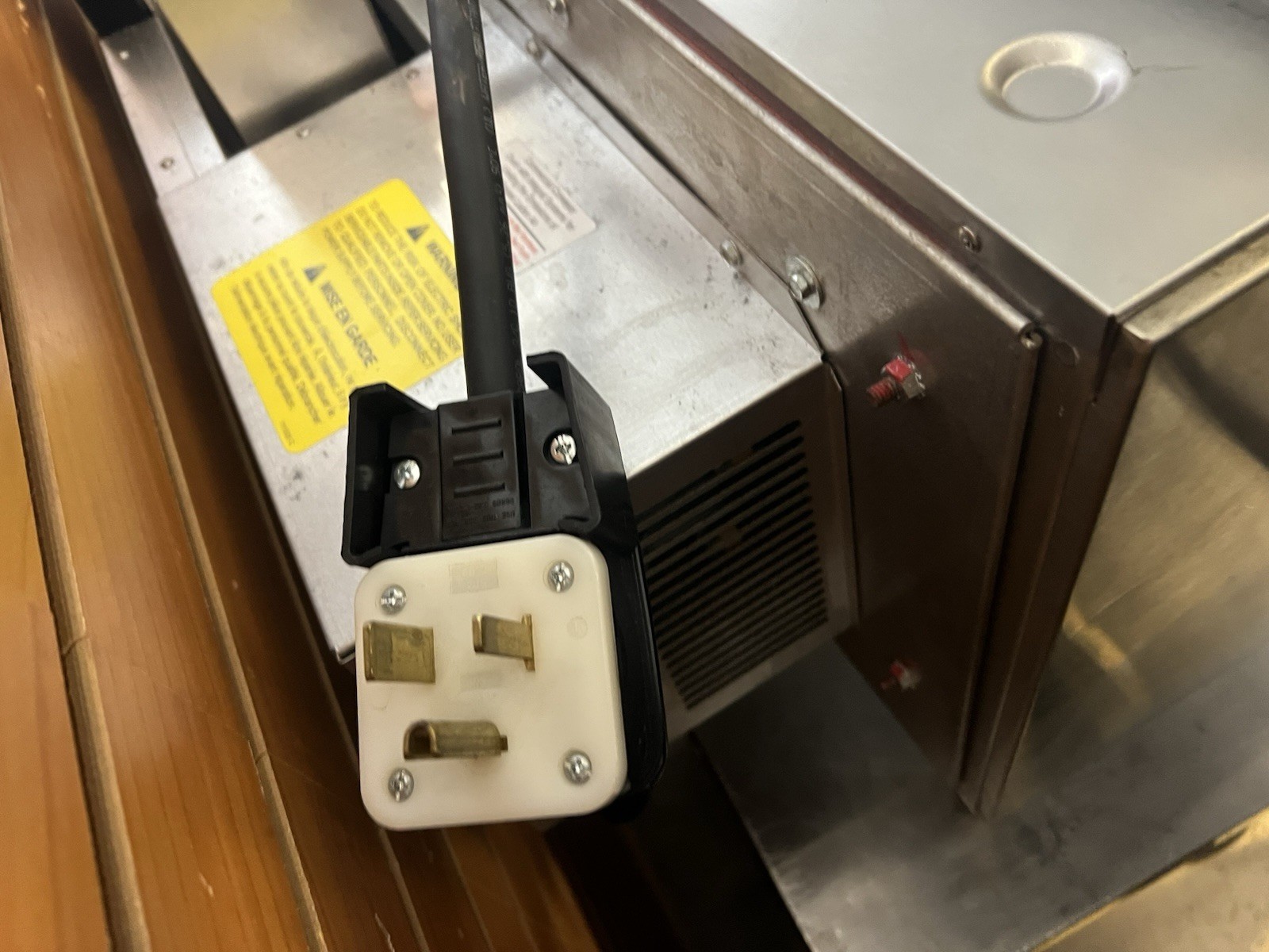 Lincoln 50″ Electric Countertop Ventless Conveyor Oven V2500