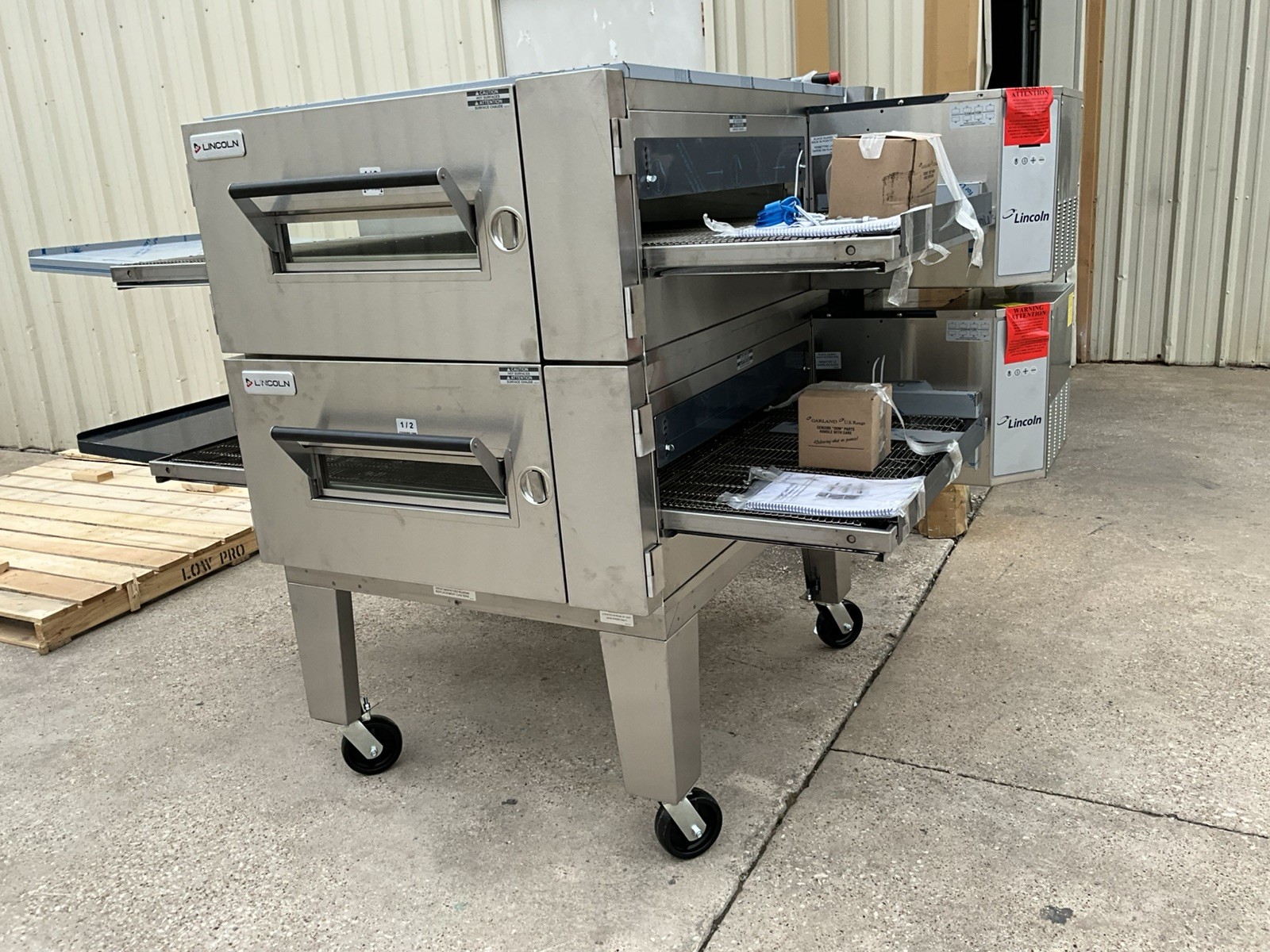 Lincoln Impinger gas Double stack low profile 1600-000-U-K3025 conveyor oven
