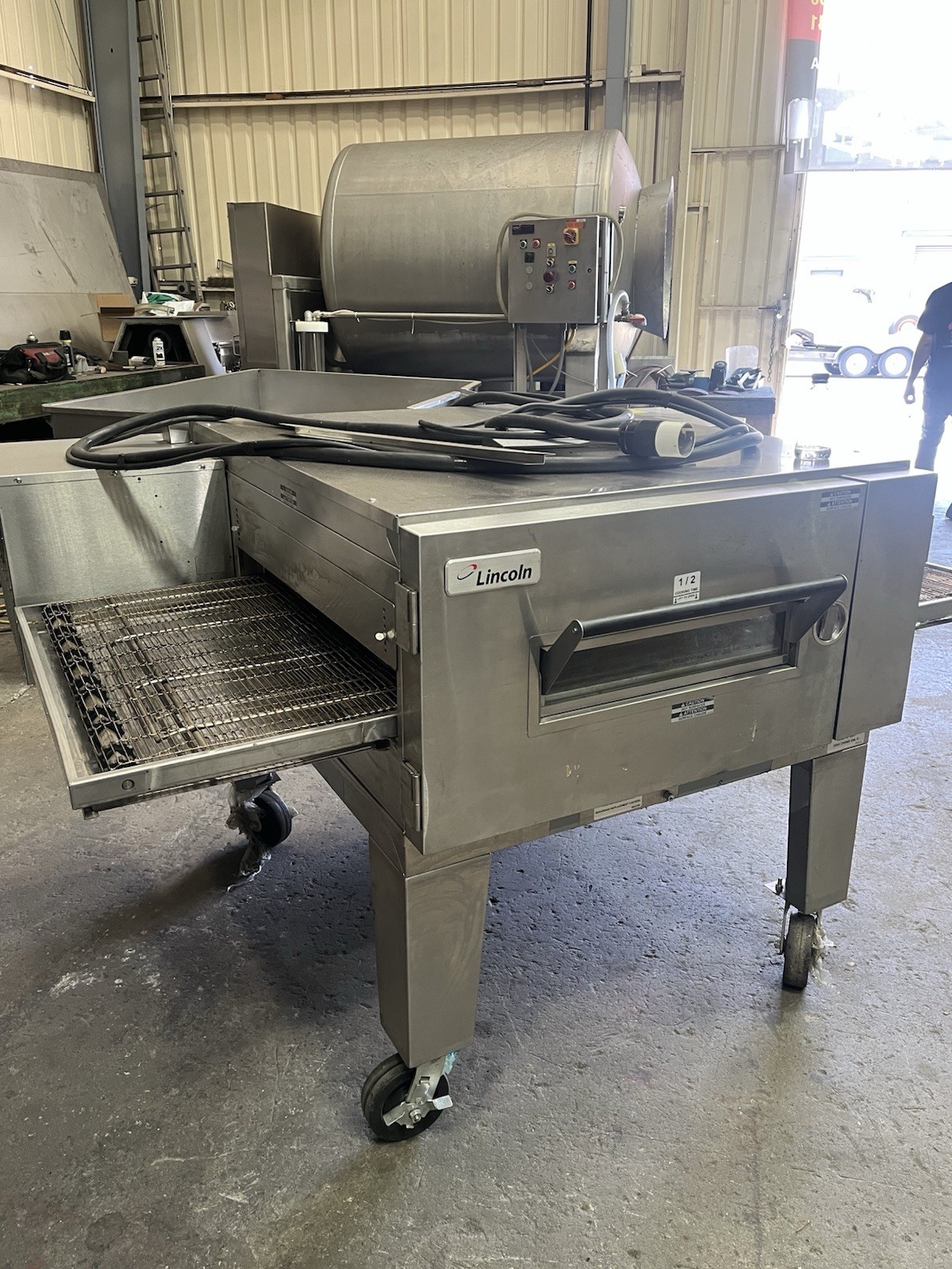 Lincoln Impinger 1622 Single Deck Gas Fired Conveyor Pizza Oven