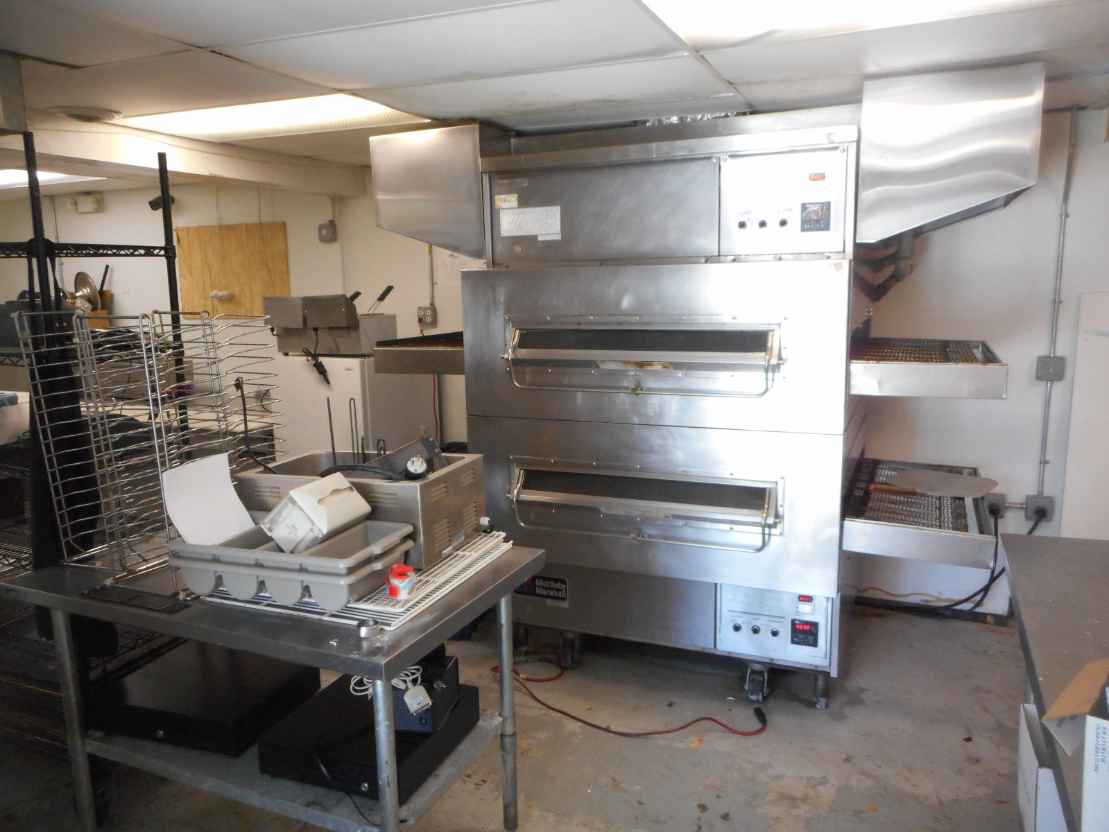 Complete Pizza Shop with Middleby Marshall Double Gas Conveyor Oven, PS 360, 40″
