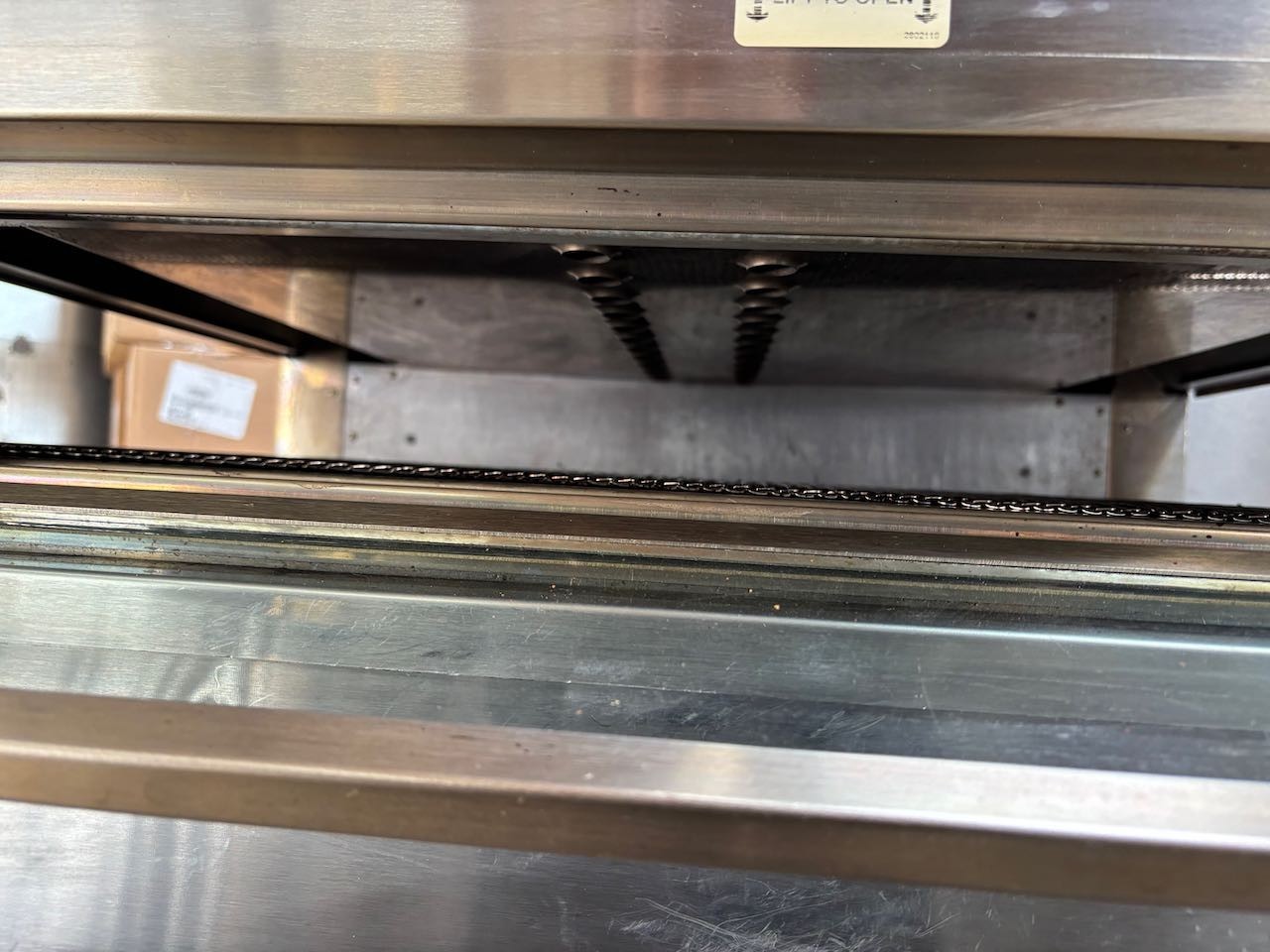 Lincoln Impinger 1116 Pizza 18″ Conveyor Belt Oven Nat Gas 2023 On Mobile Stand
