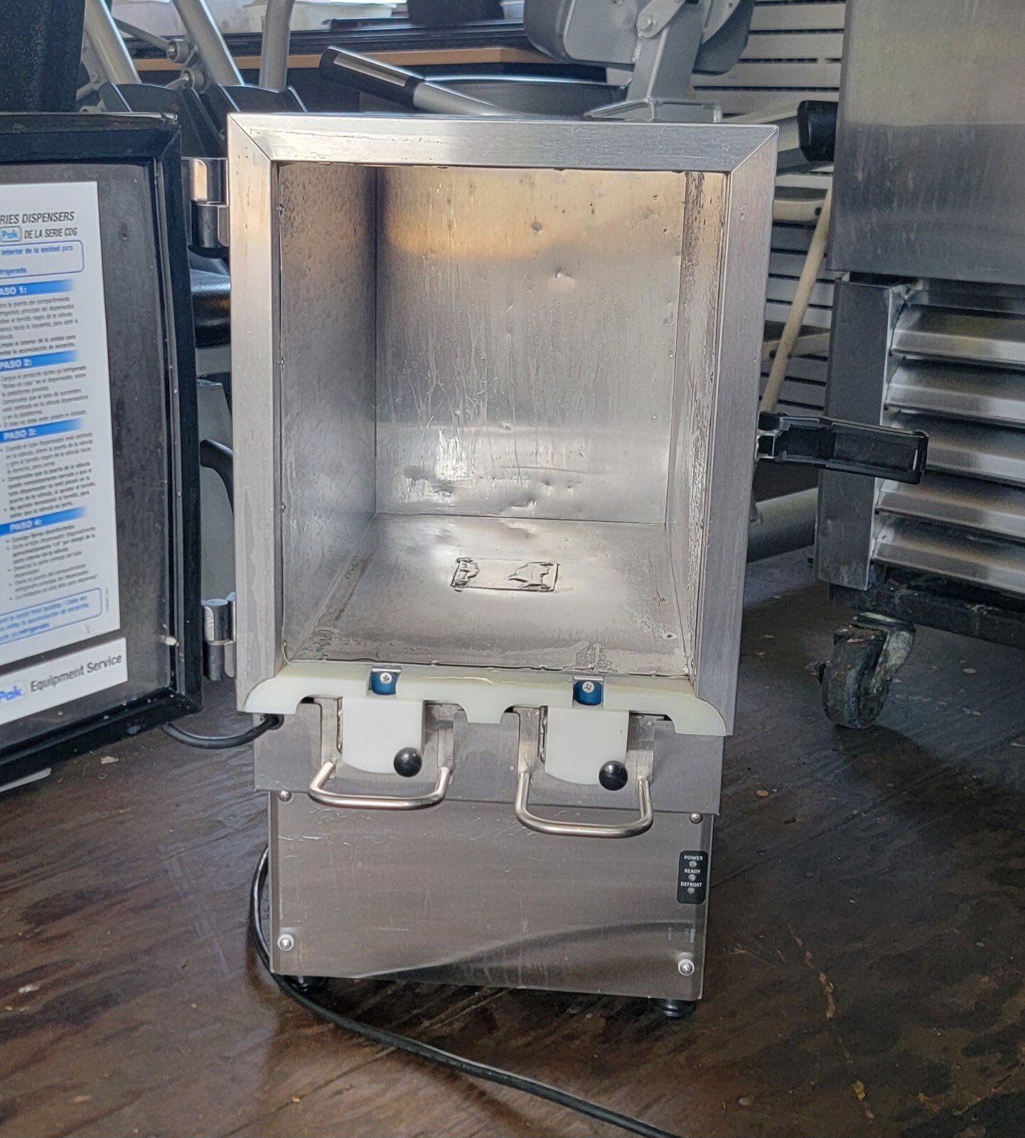 KanPak CDG 211 R | Cream Dispenser