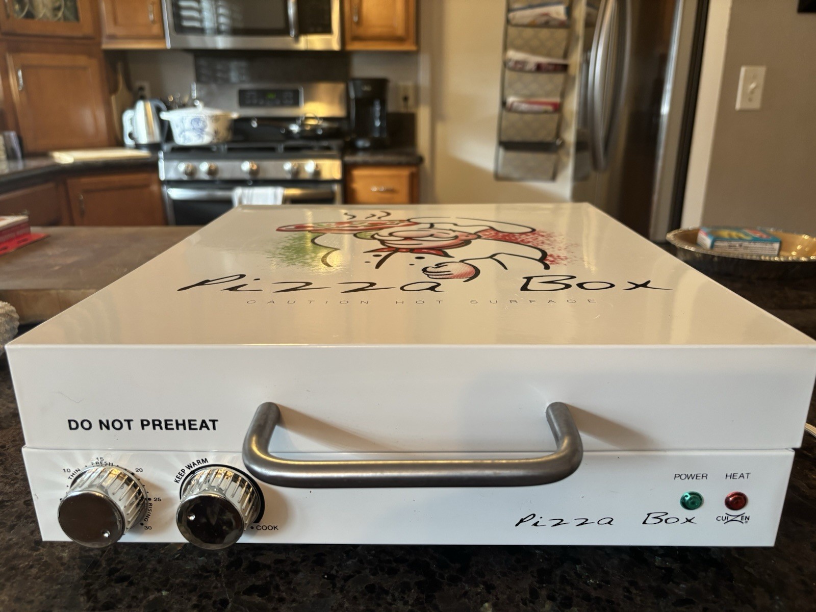 Cuizen Pizza Box Countertop Oven with 12″ Rotating Pan