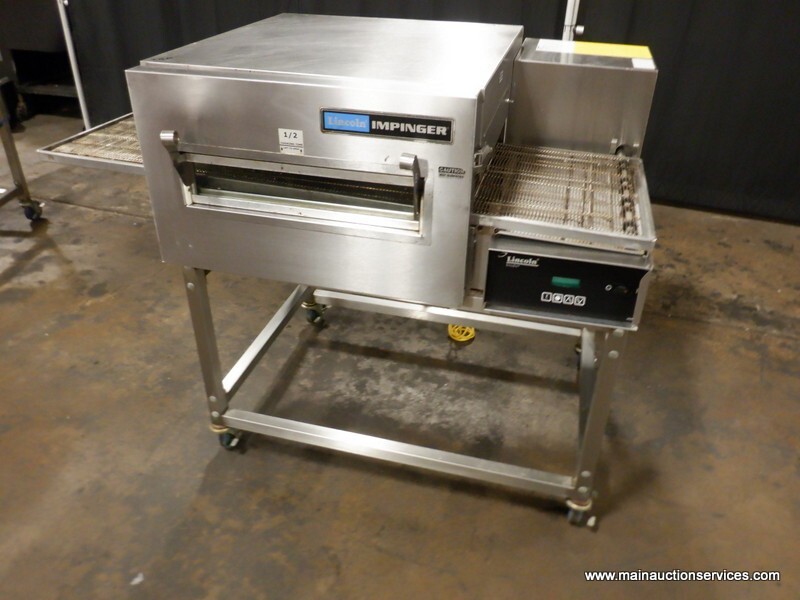 Lincoln Impinger 1116-080-A, Gas Conveyor Pizza Oven With Casters