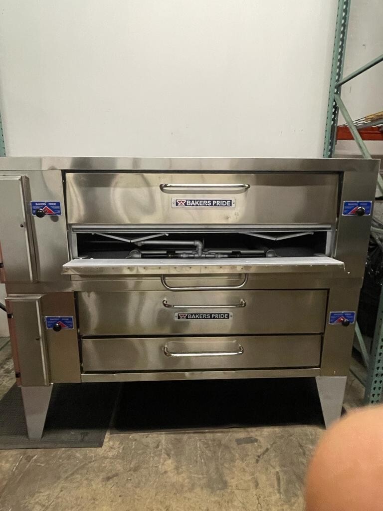 Baker’s Pride Y600 Double Deck Pizza Oven