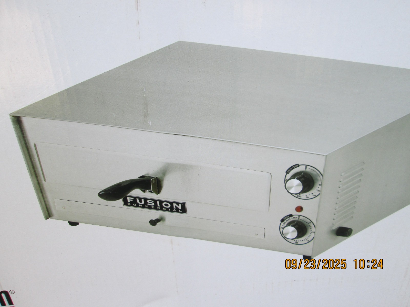 Fusion Commercial Tomlinson Deluxe 16″ Pizza Snack Oven 515FC