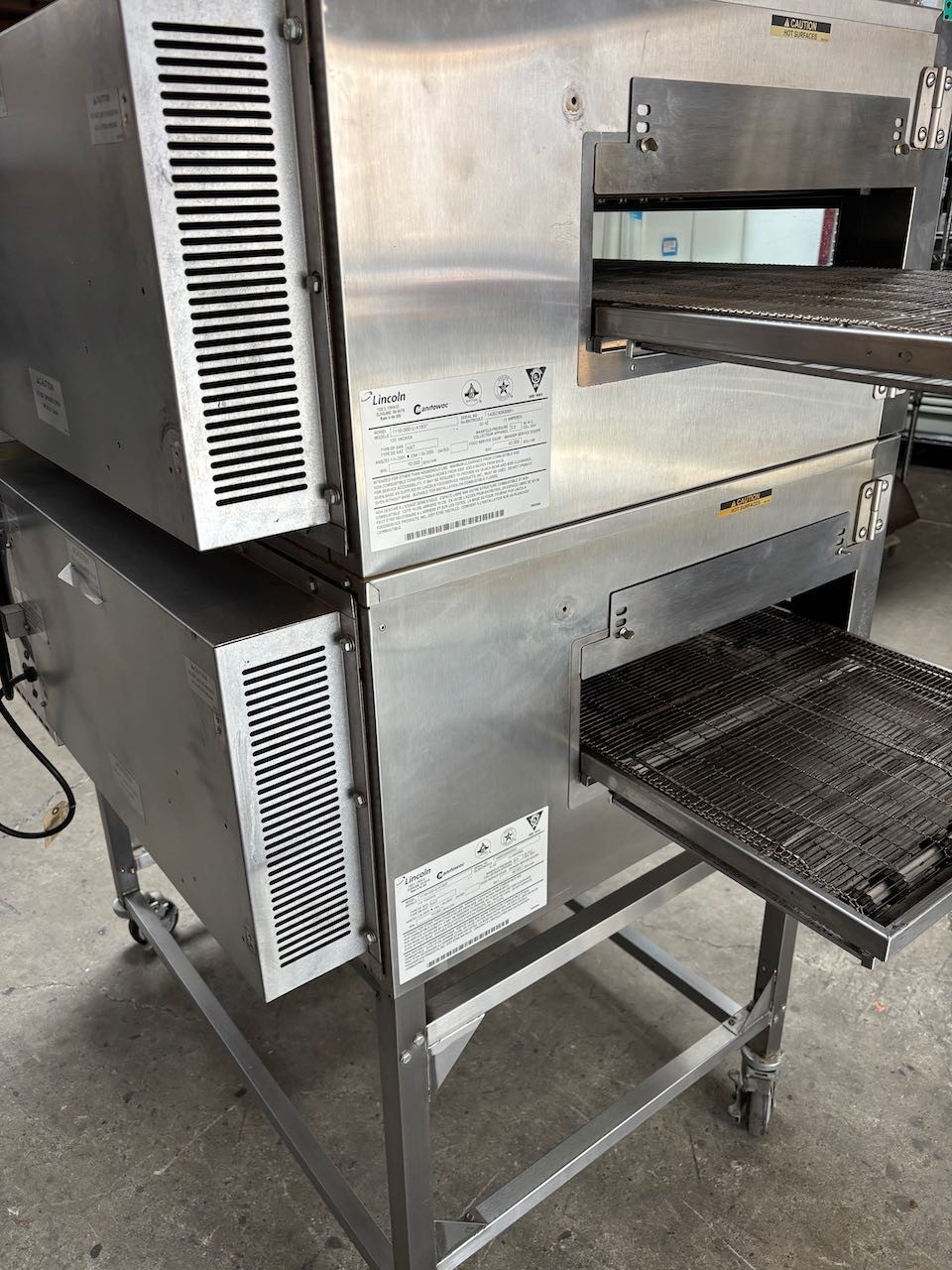 Lincoln Impinger 1116 Pizza 18″ Conveyor Belt Oven Nat Gas 2023 On Mobile Stand