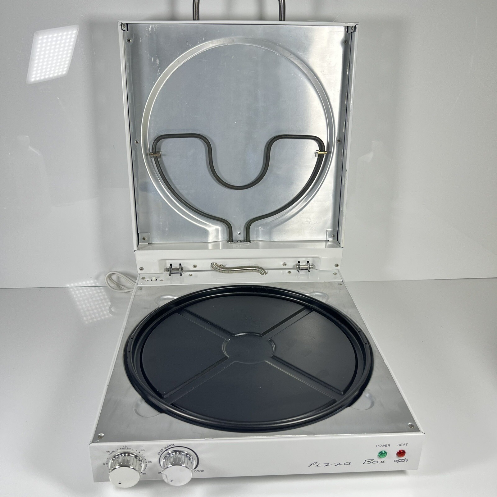 CuiZen PIZ4012 Pizza Box Oven, Medium – White