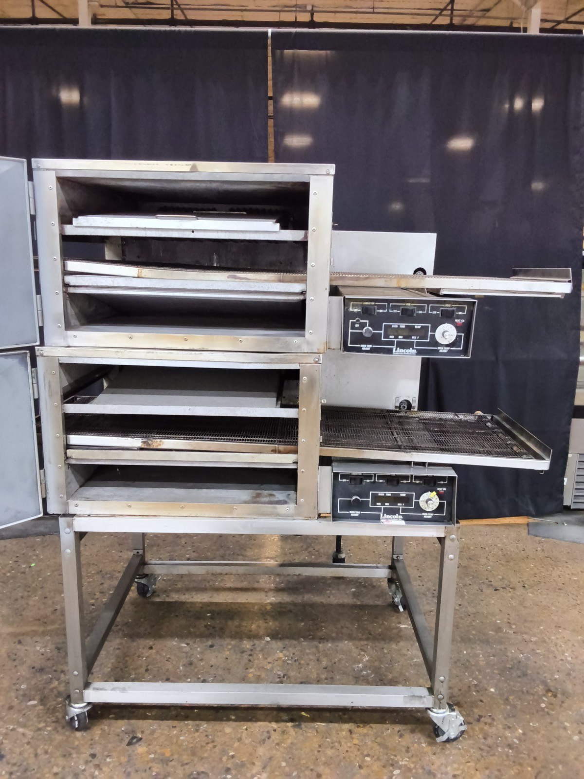 LINCOLN IMPINGER 1132 DOUBLE-STACK COMMERCIAL ELECTRIC CONVEYOR PIZZA OVEN