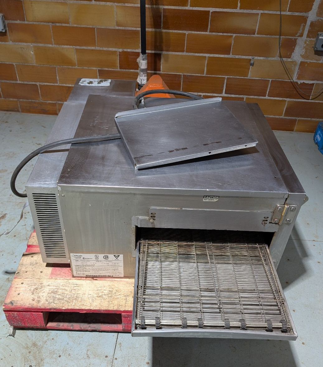 Lincoln 1132-000-U-KF006 Impinger II Express Fast Bake Conveyor Pizza Oven