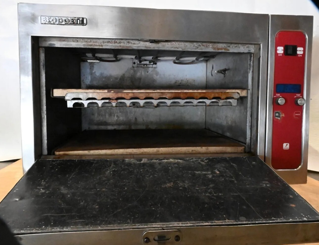 Blodgett Pizza Oven Single Deck/Door Model 1415 208V