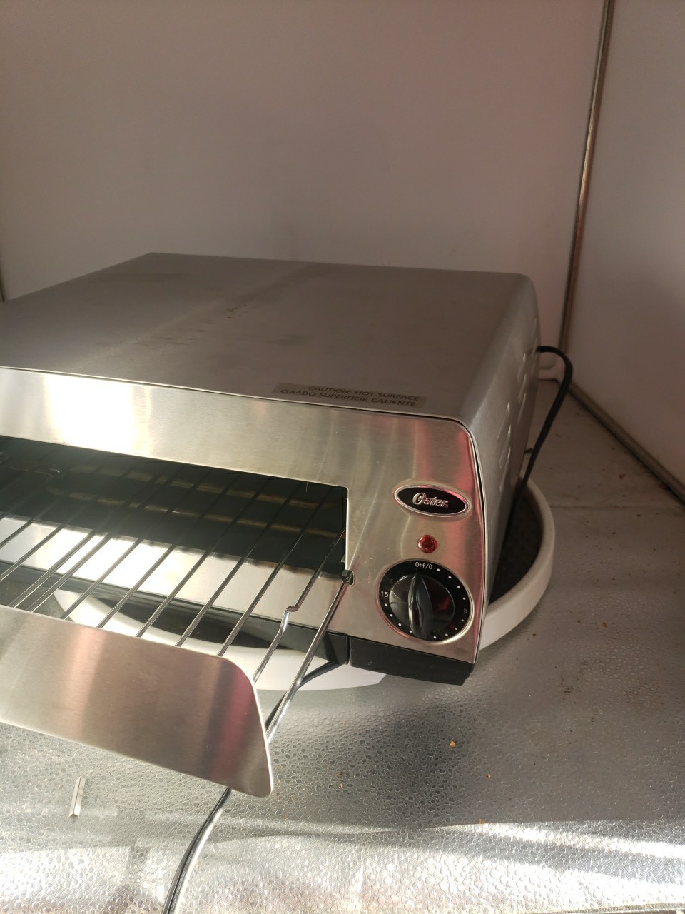 Oster 3224 Countertop Stainless Steel Pizzeria Style Pizza Oven 120V 1450 Watts