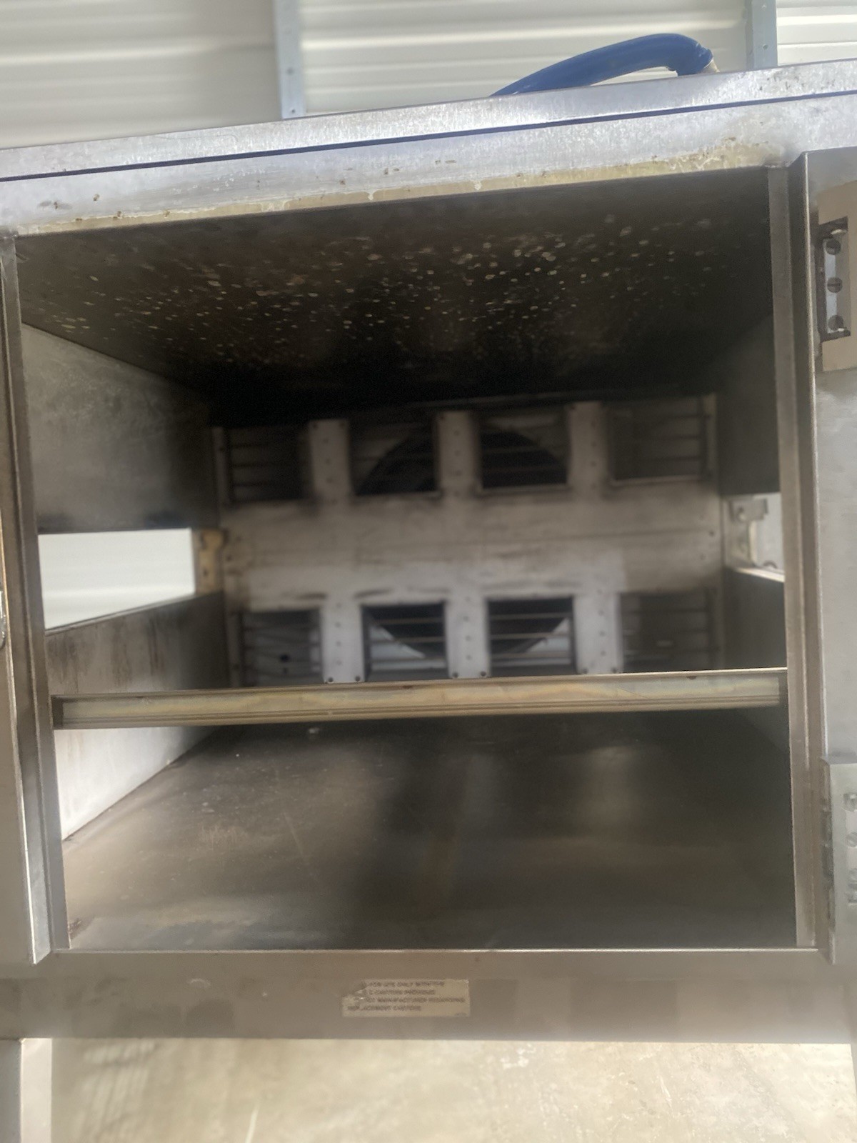 LINCOLN IMPINGER SINGLE GAS PIZZA OVEN-MODEL 1040 (NAT GAS) MISING PARTS