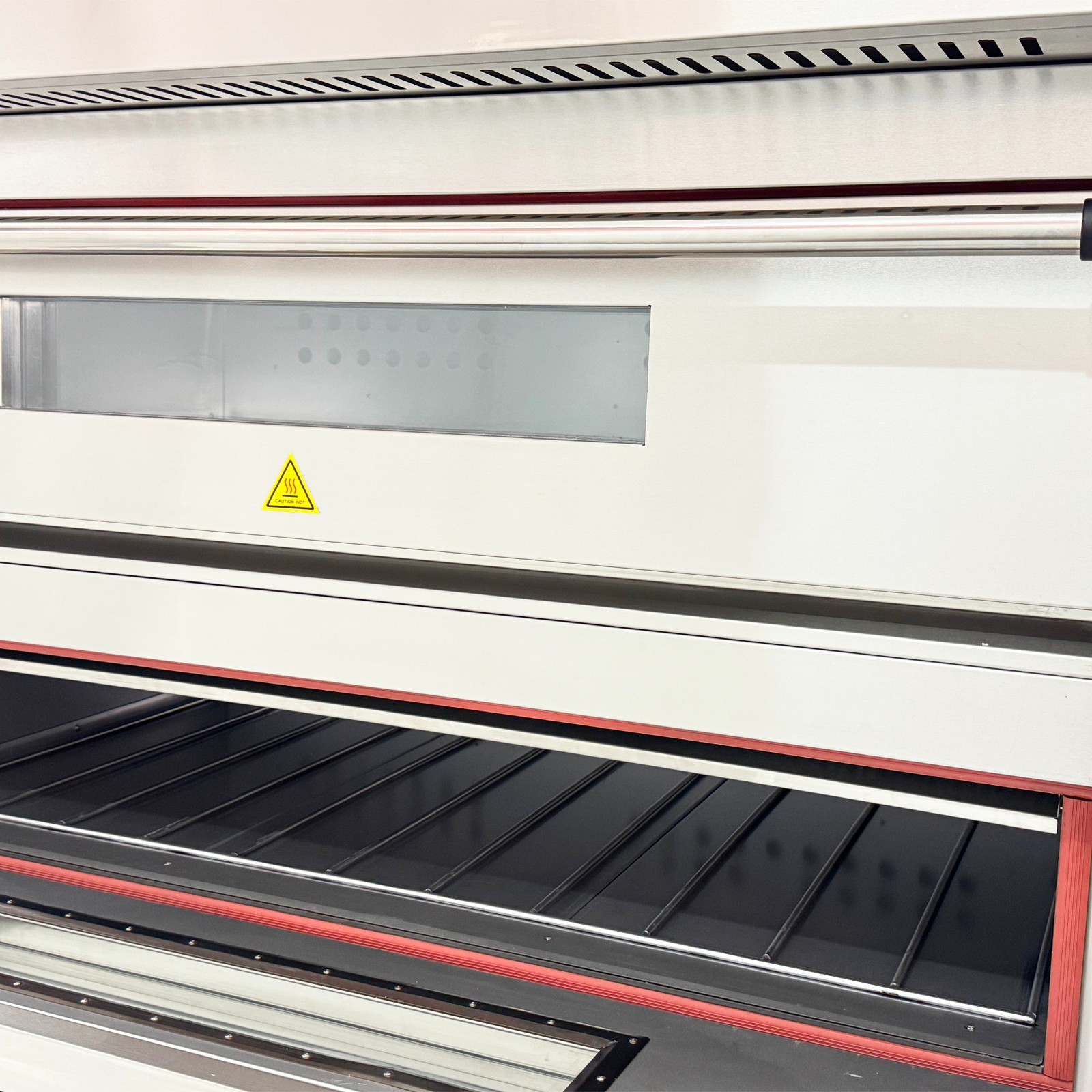 Commercial Movable Electric Triple Pizza Oven LCD Touch Screens 220V 3-Phase