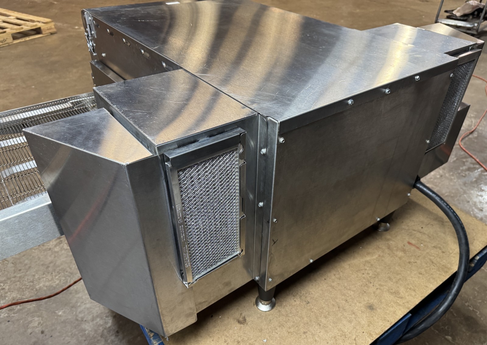 Ovention S2000 Single Stack Shuttle Pizza Conveyor Oven** Video Demo**