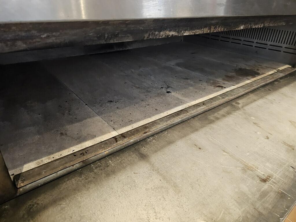 Marsal SD 1060 Commercial Double Deck Gas Pizza Oven with stones Year 2017