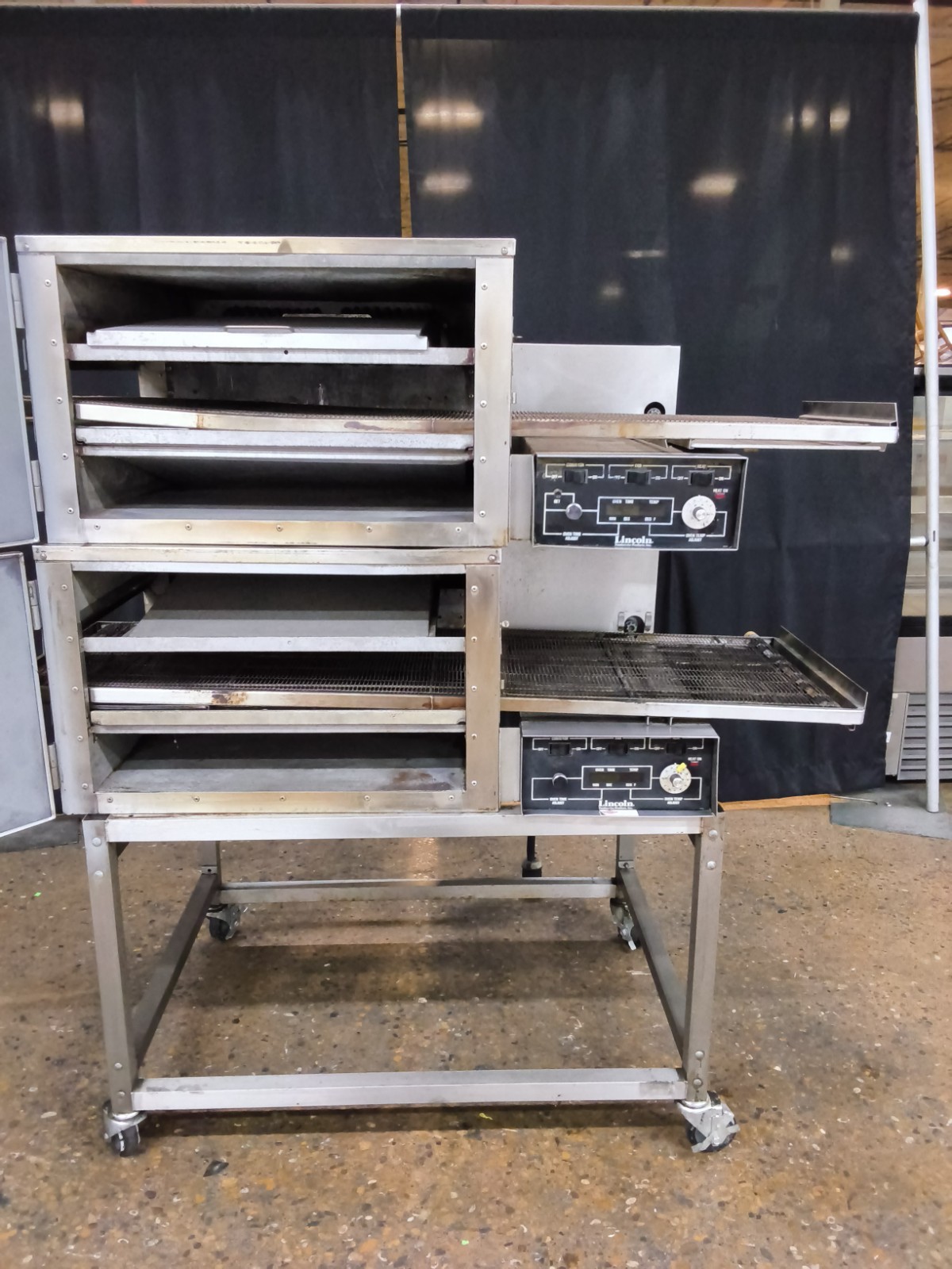 LINCOLN IMPINGER 1132 DOUBLE-STACK COMMERCIAL ELECTRIC CONVEYOR PIZZA OVEN