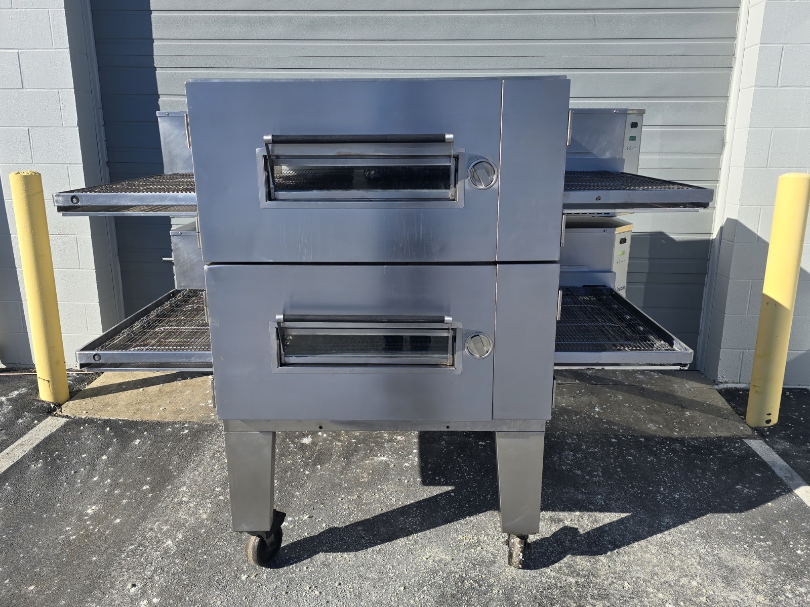 Lincoln Impinger 1600 Double Deck Gas Fired Conveyor Pizza Oven 32″