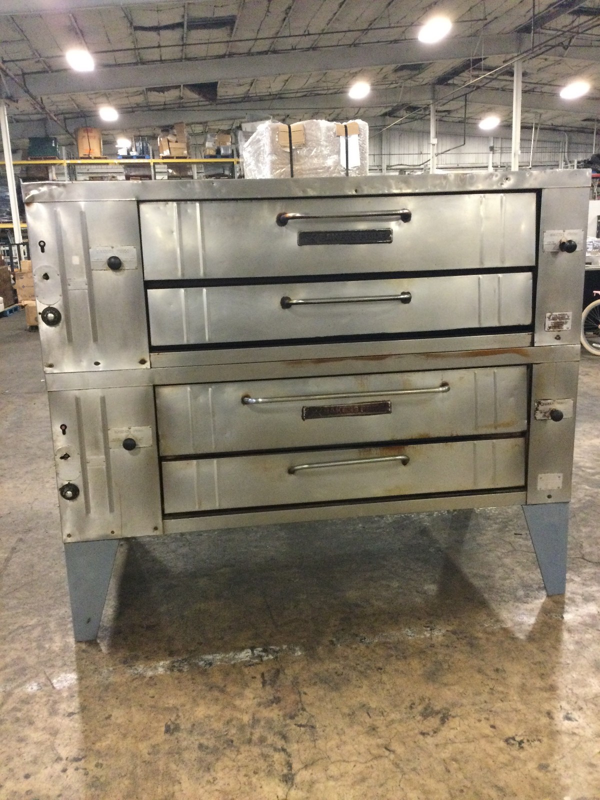 Bakers Pride Y600 Gas Double Deck Pizza Oven With Stones