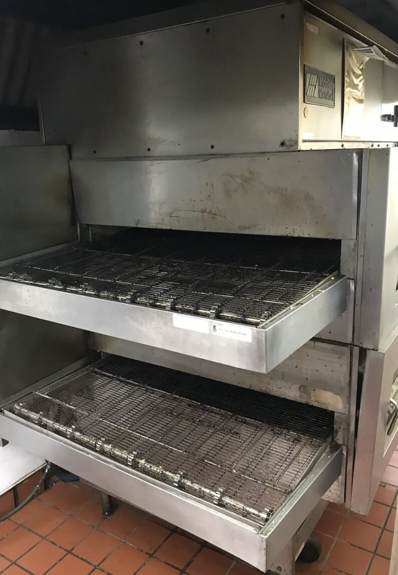 MIDDLEBY MARSHALL PS 360 WB DOUBLE STACK NATURAL GAS CONVEYOR PIZZA OVENS