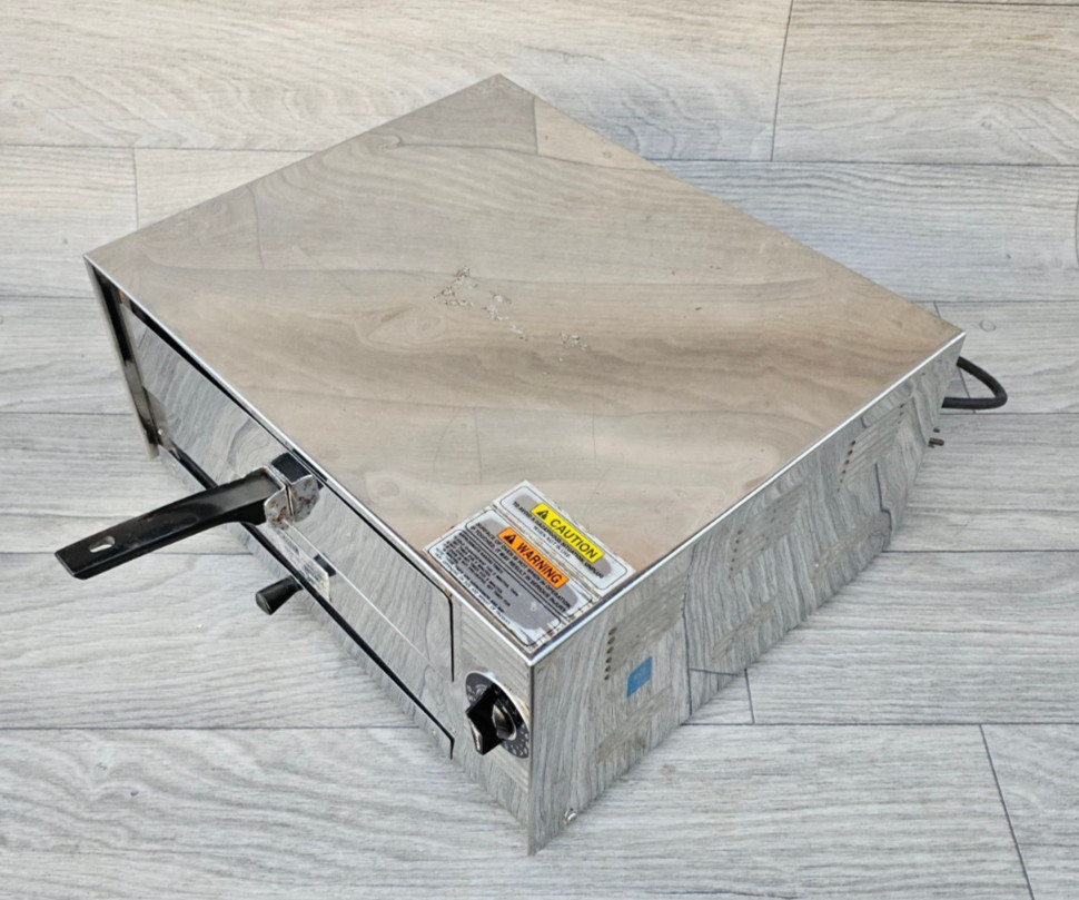 Nova Industries N-300 Commercial Countertop Pizza Oven 120V 1600W DiGiorno