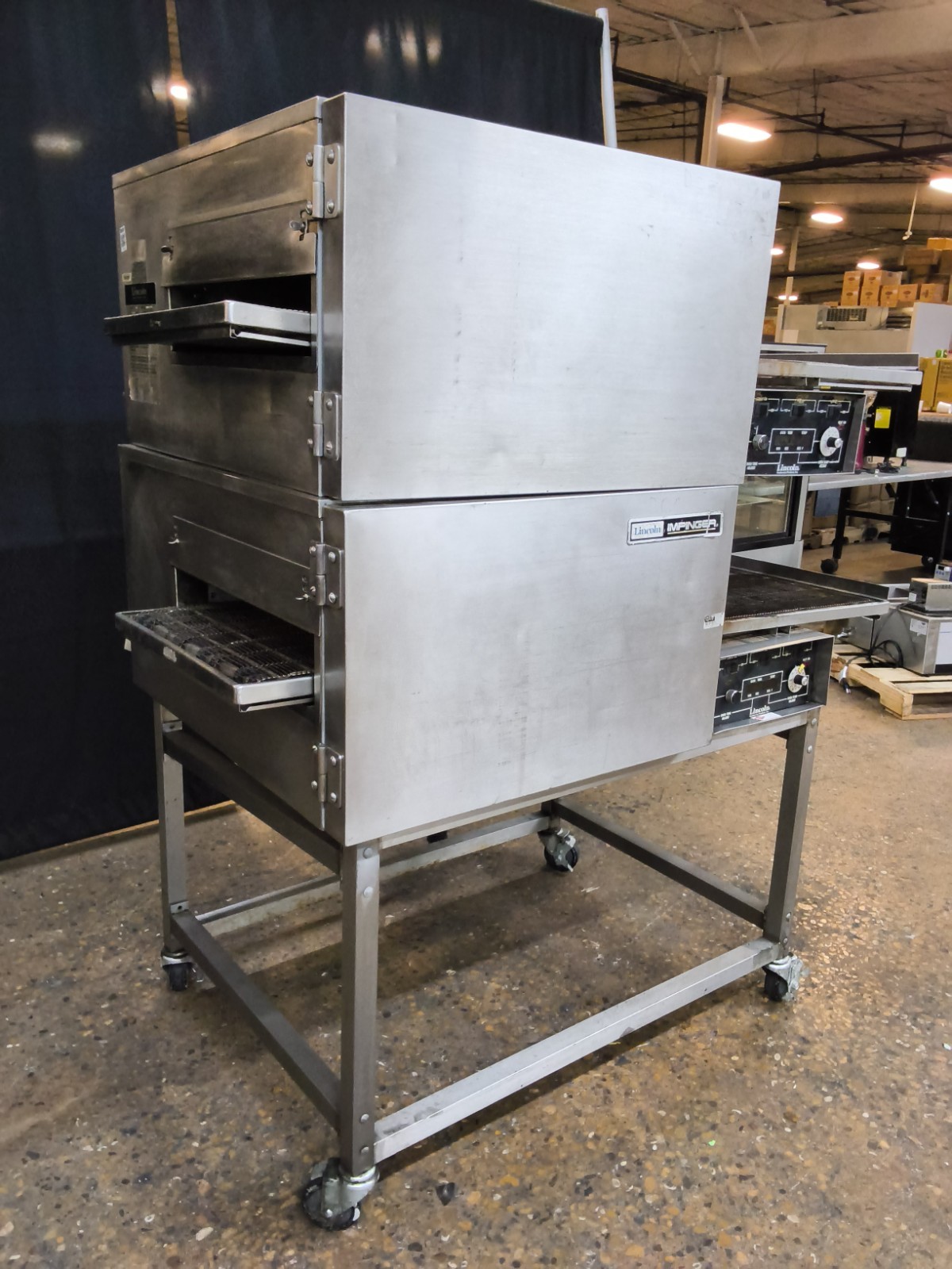 LINCOLN IMPINGER 1132 DOUBLE-STACK COMMERCIAL ELECTRIC CONVEYOR PIZZA OVEN